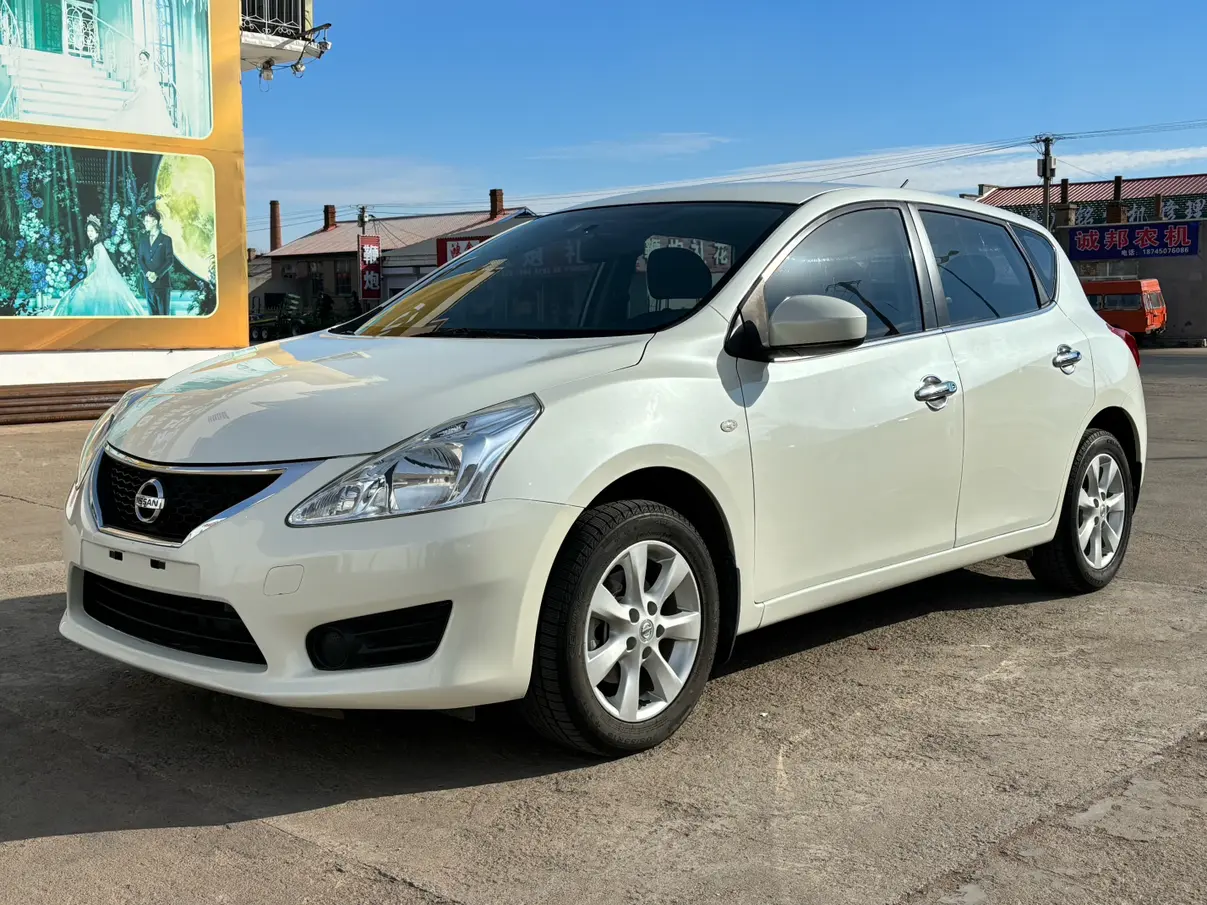 Nissan Tiida  из Китая