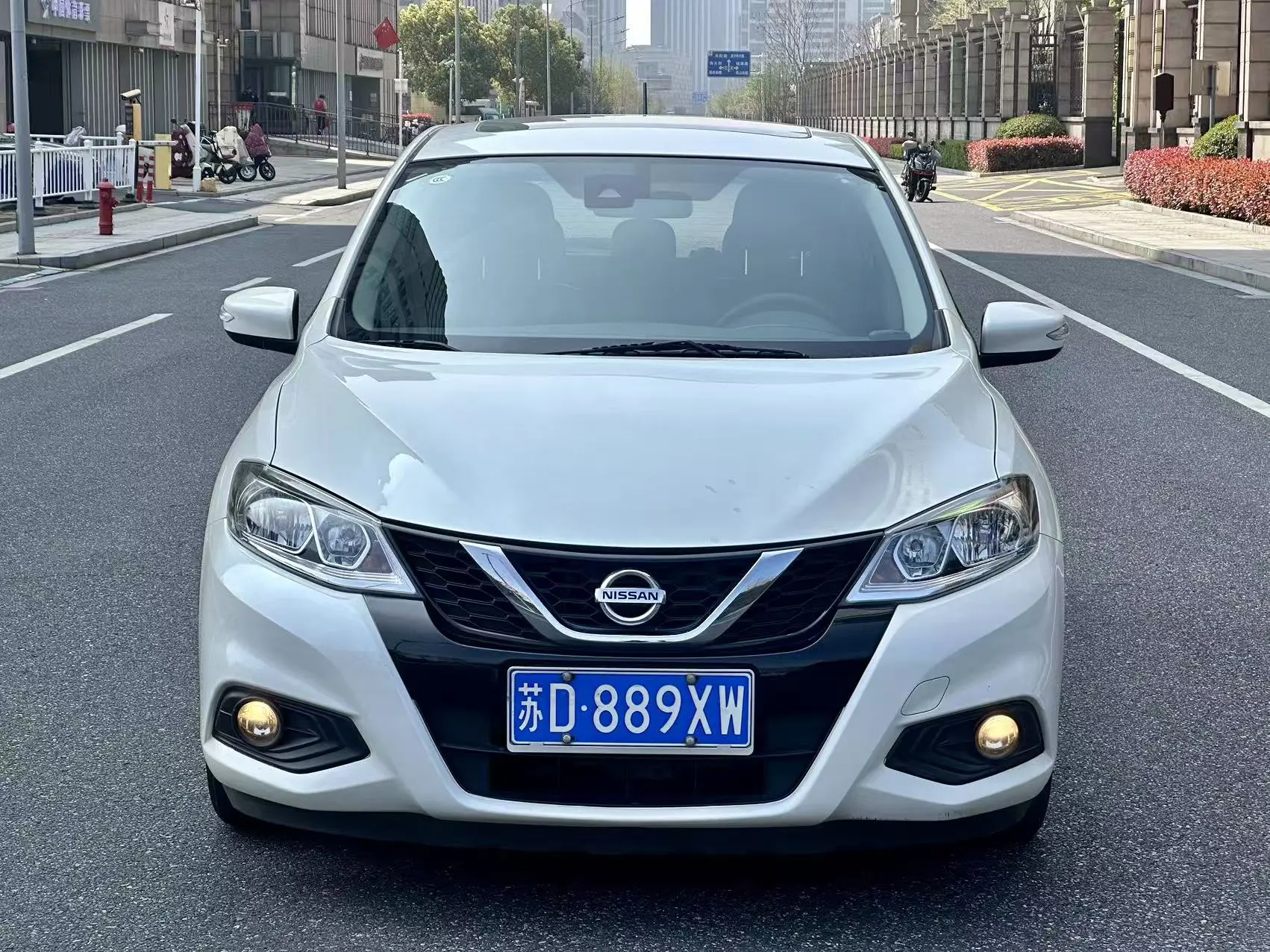 Nissan Tiida  из Китая