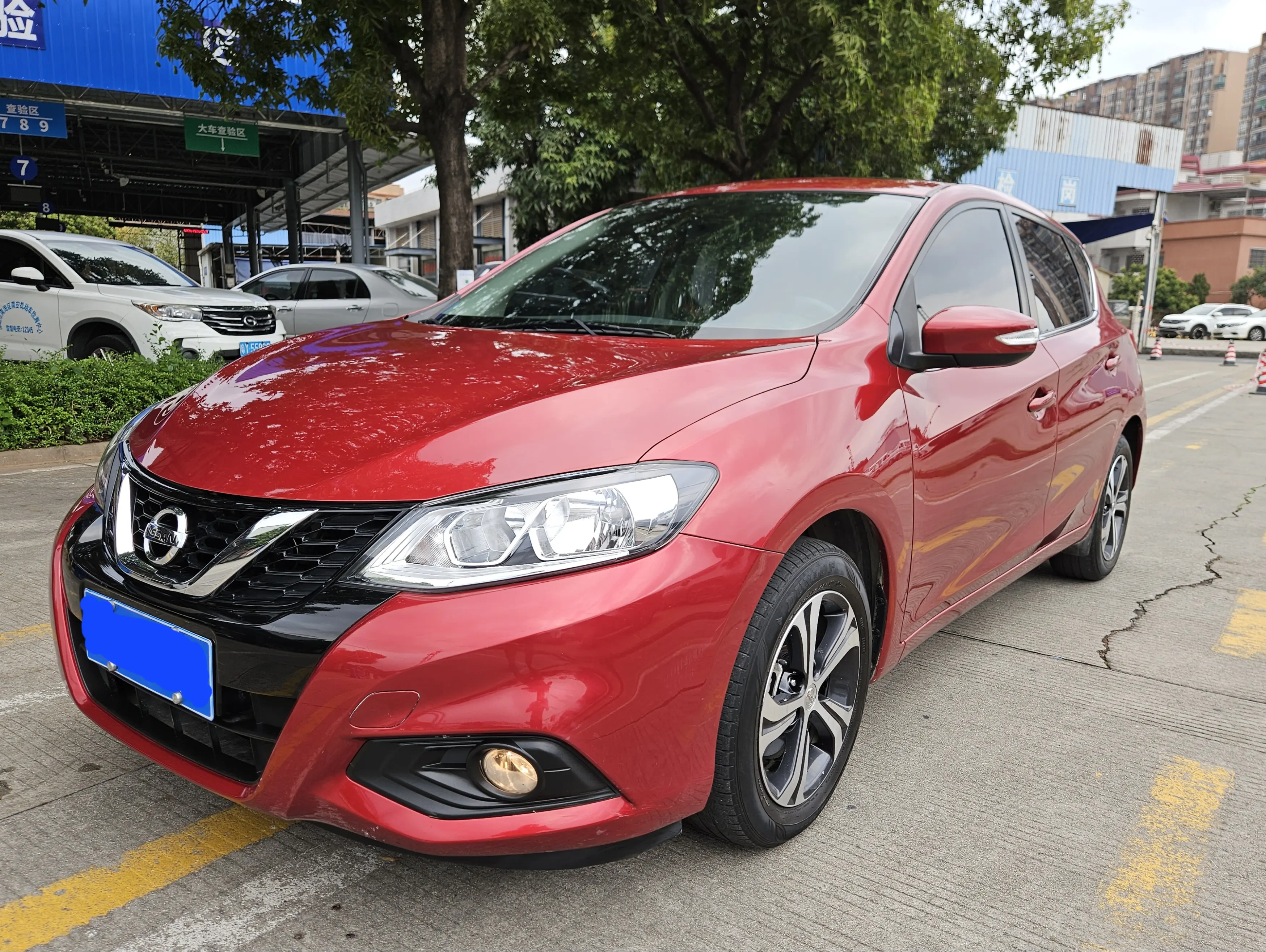 Nissan Tiida  из Китая