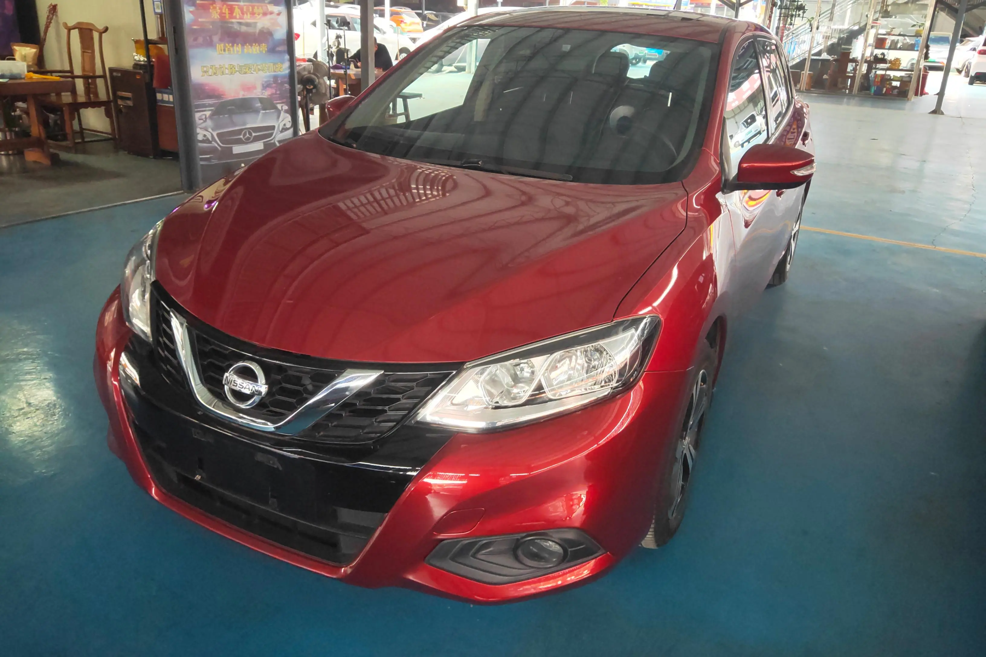 Nissan Tiida  из Китая