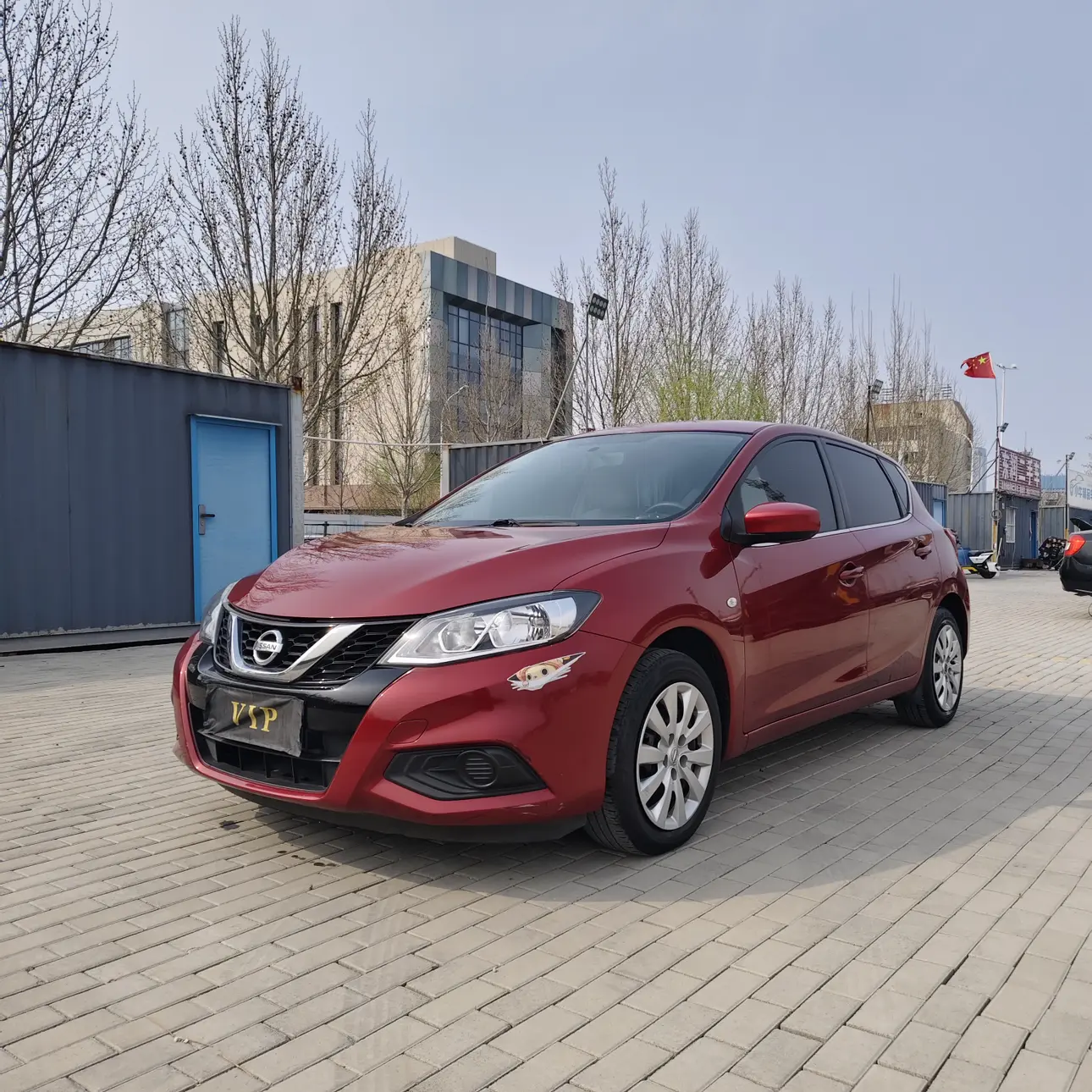 Nissan Tiida  из Китая