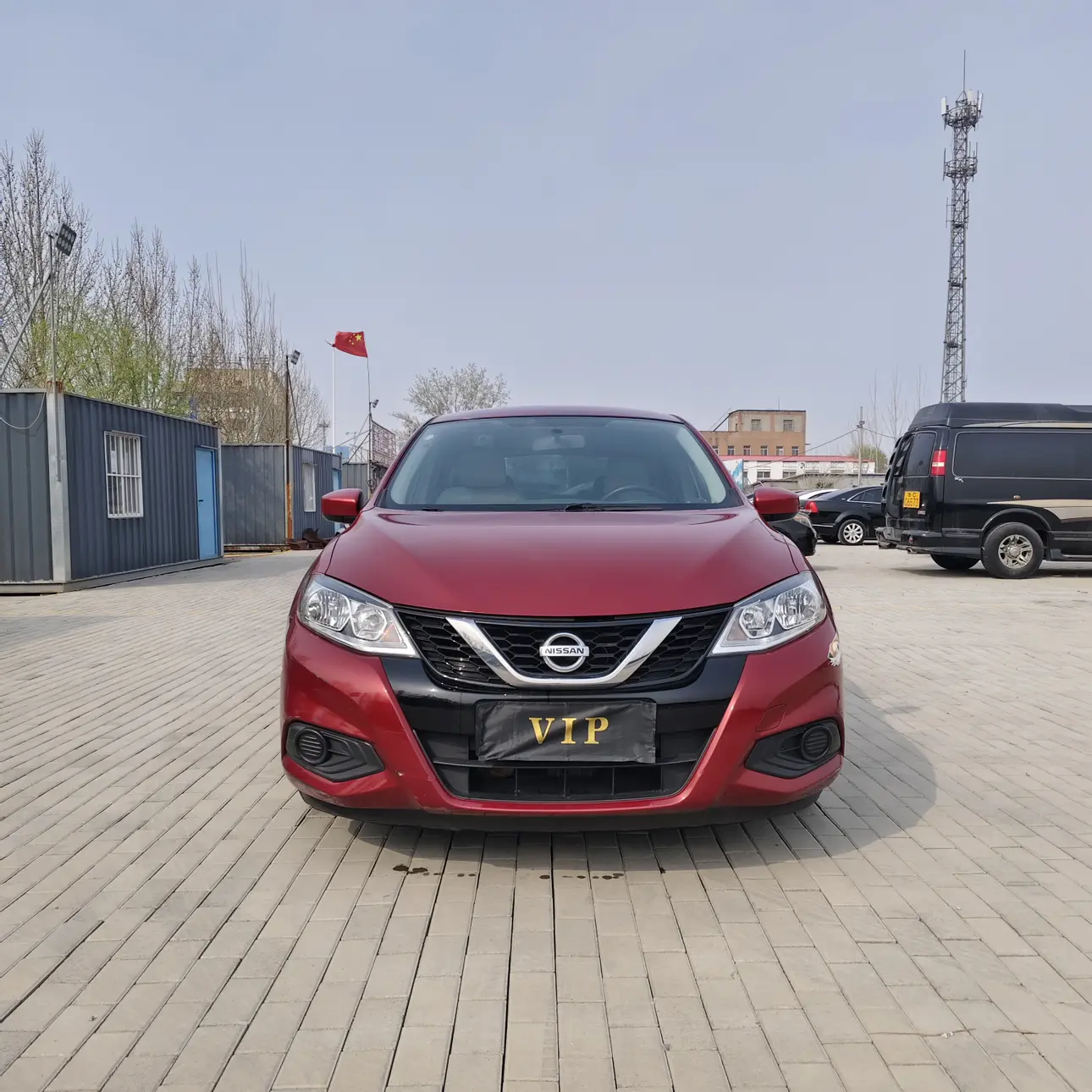 Nissan Tiida  из Китая