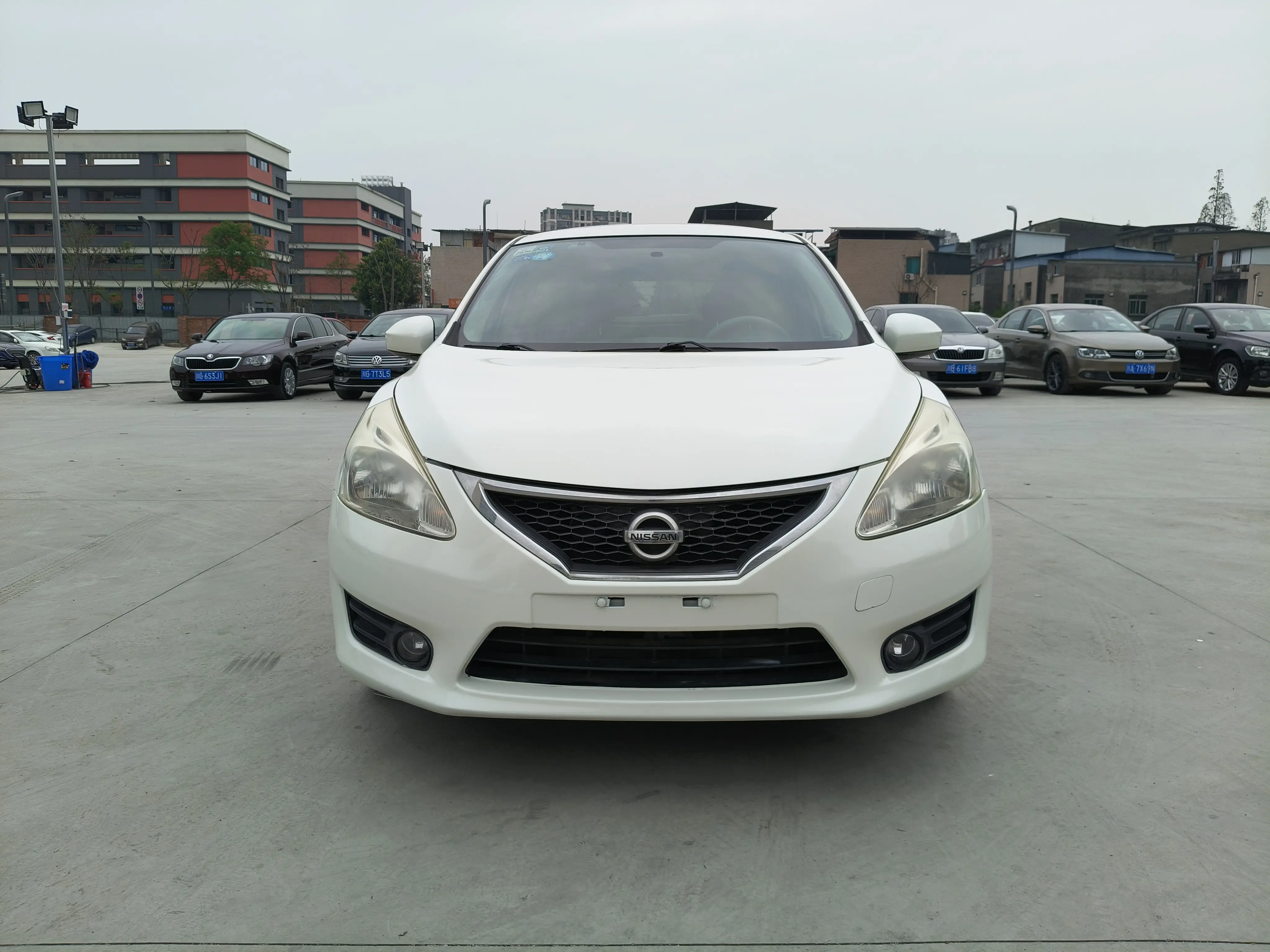 Nissan Tiida  из Китая