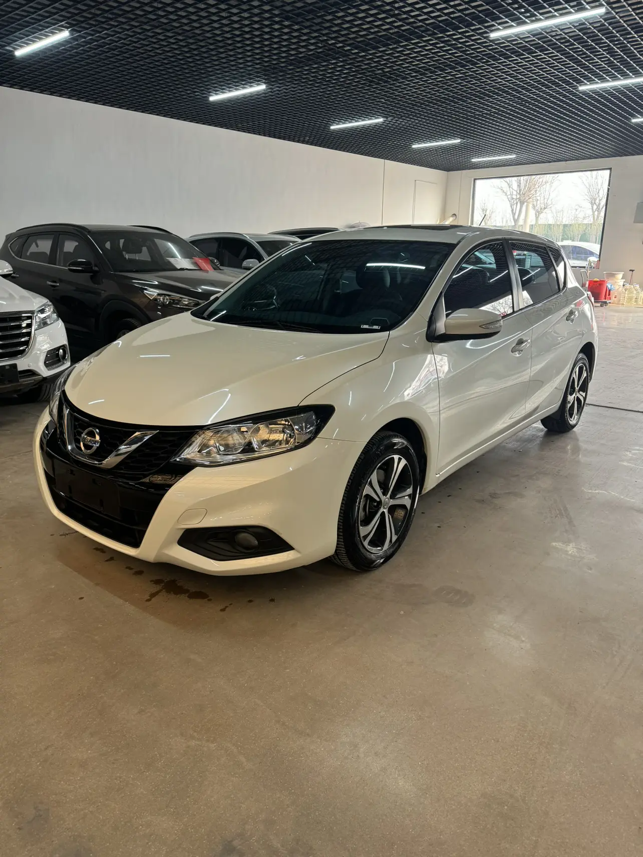 Nissan Tiida  из Китая