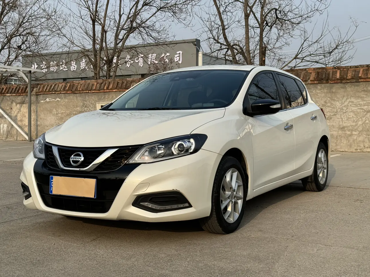 Nissan Tiida  из Китая