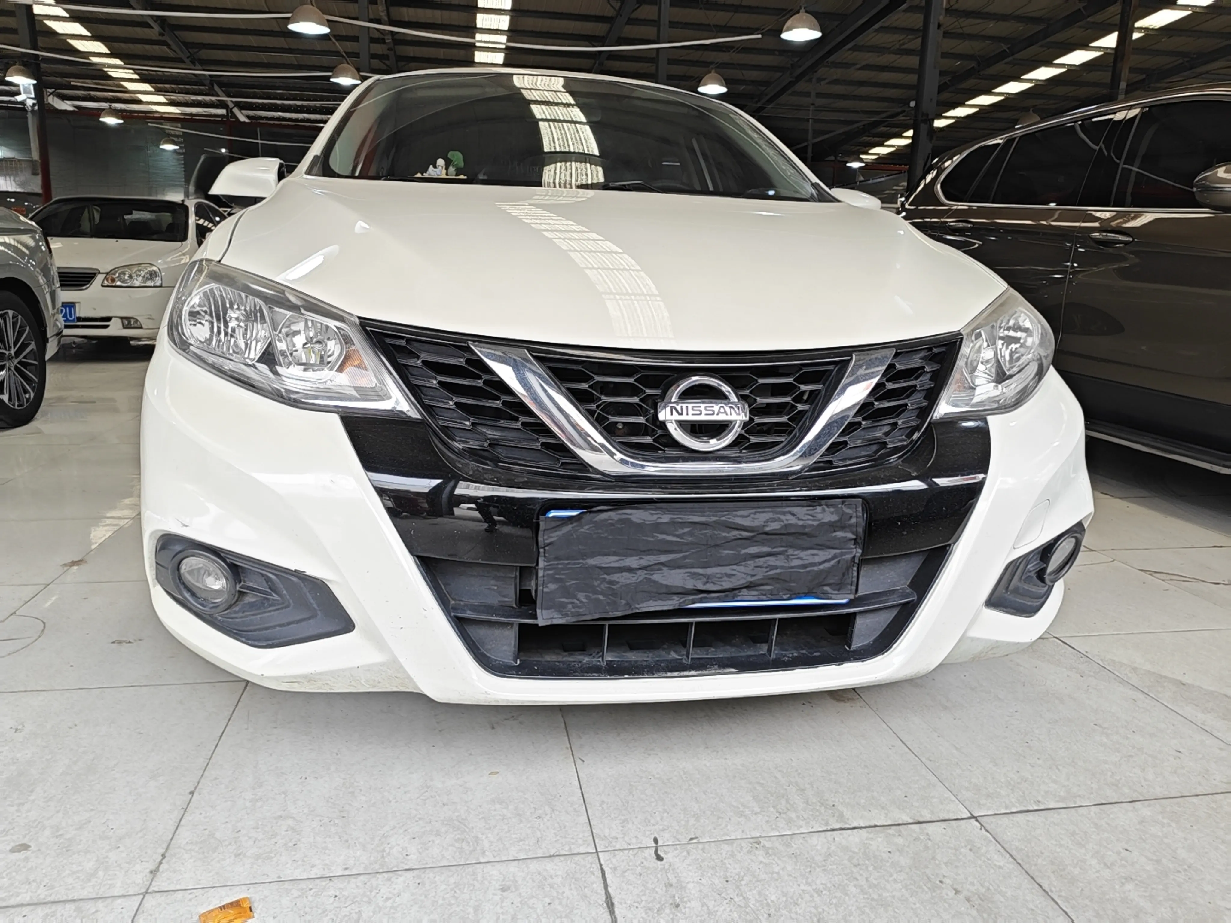 Nissan Tiida  из Китая