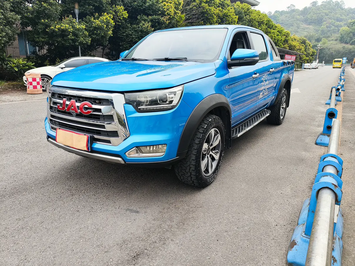 Jiangxi JAC T8  из Китая