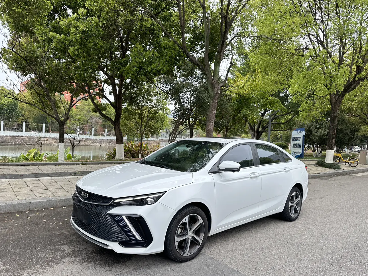 Geely Emgrand L