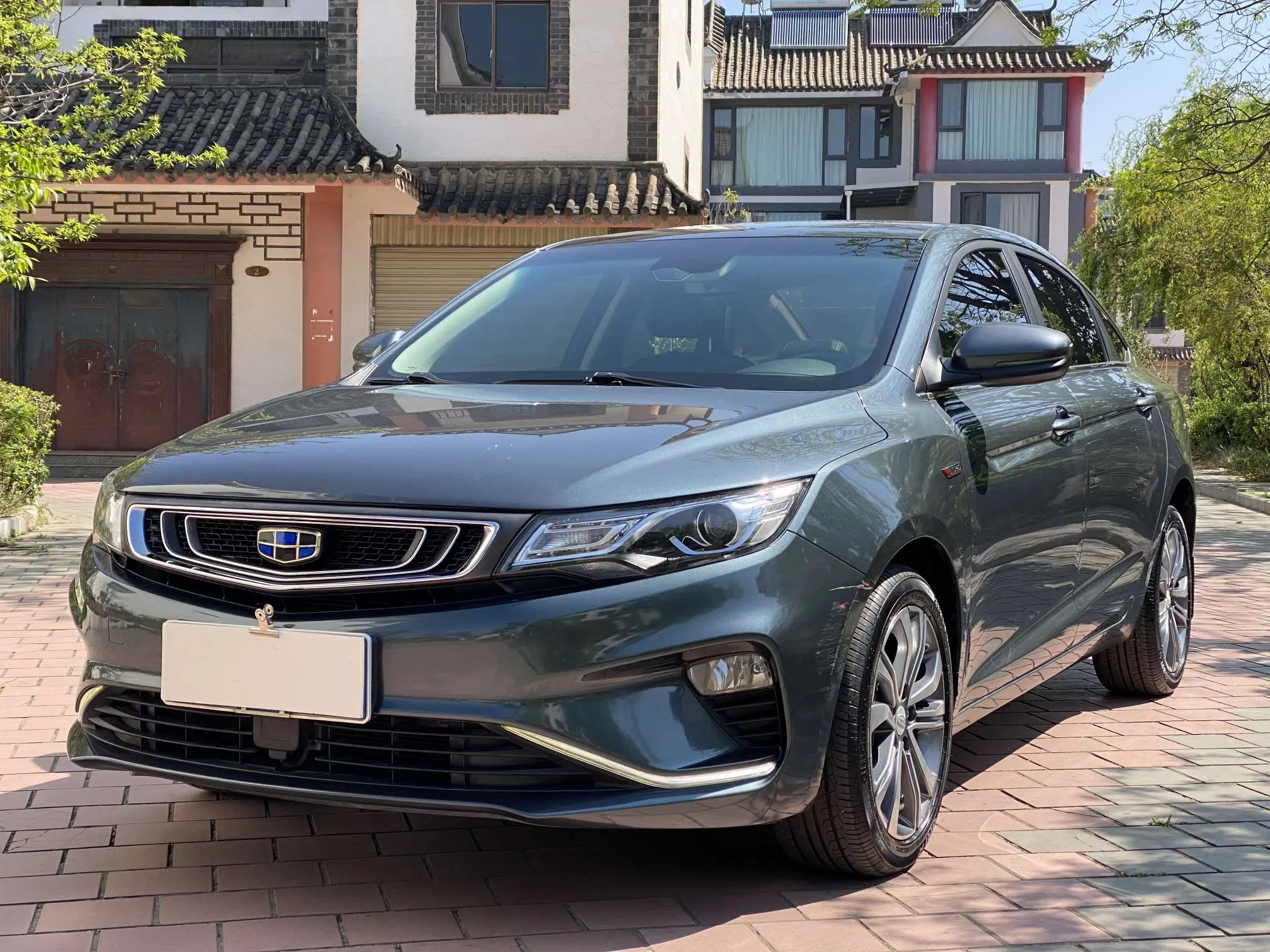 Geely Emgrand GL