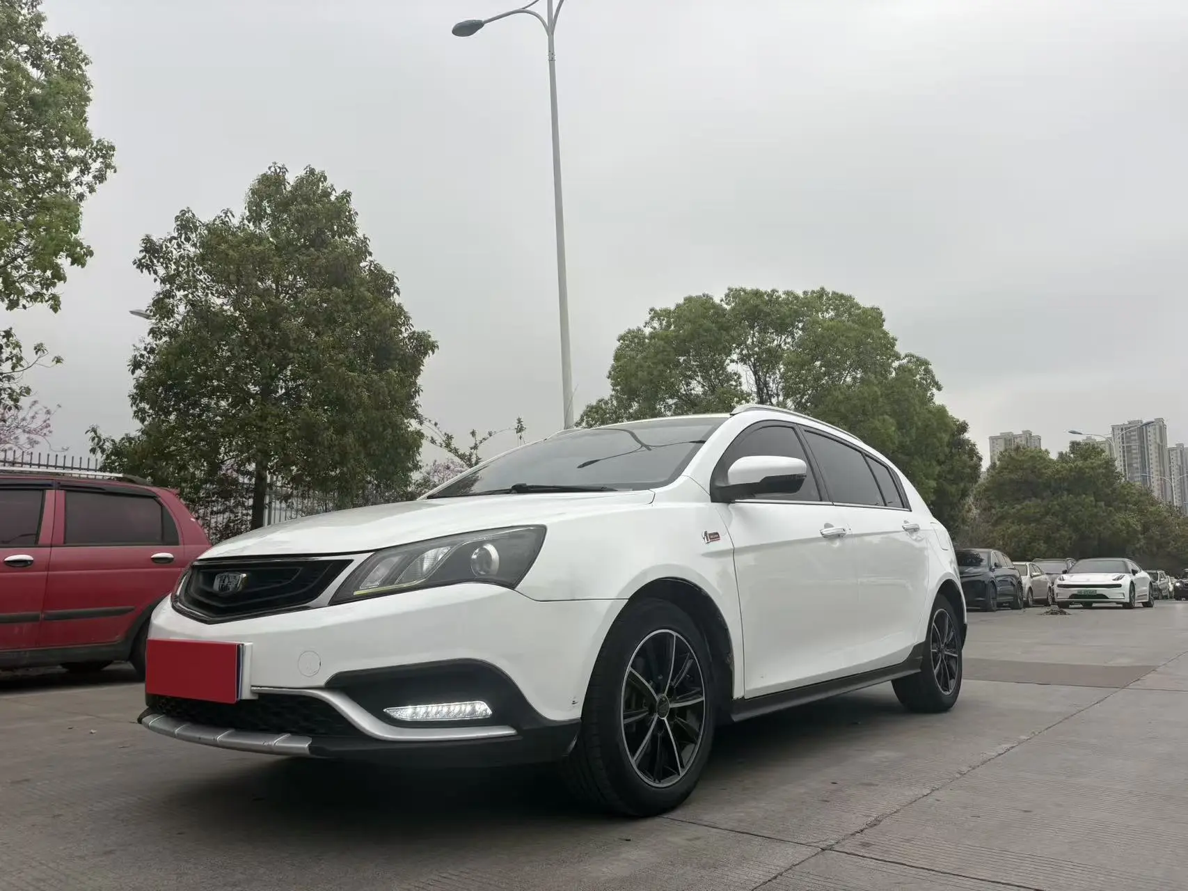 Geely Emgrand  из Китая
