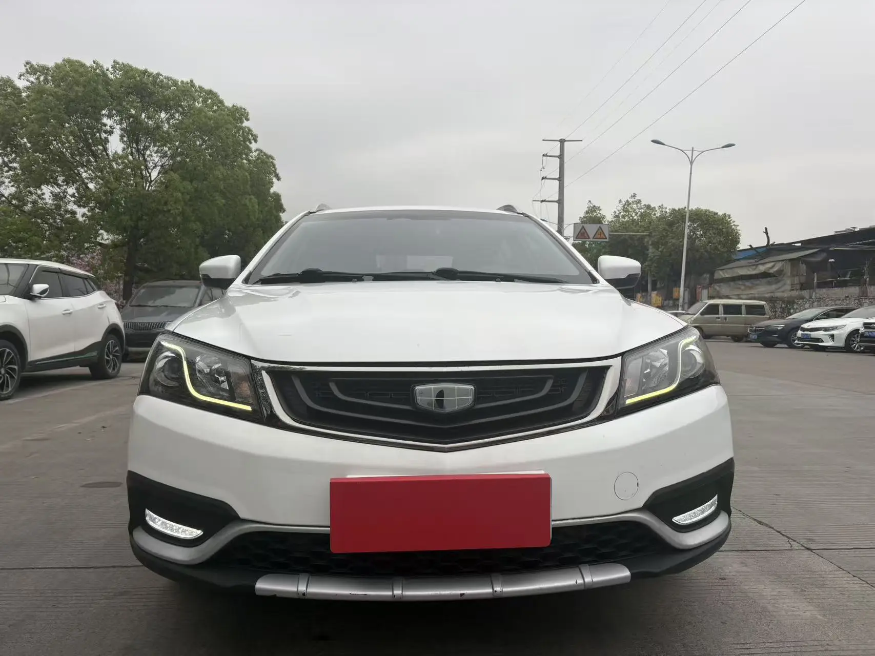 Geely Emgrand  из Китая