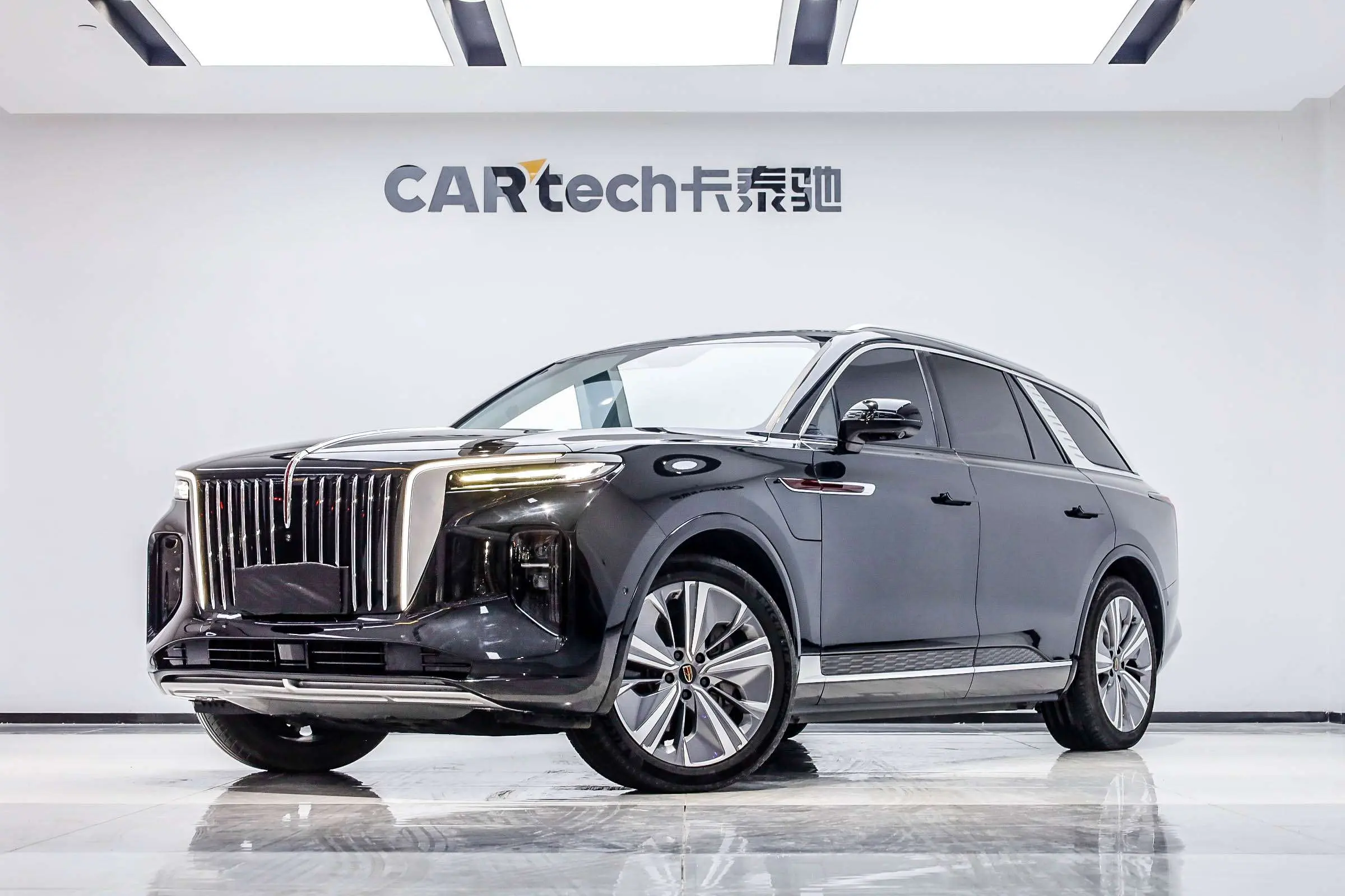 Hongqi E-HS9