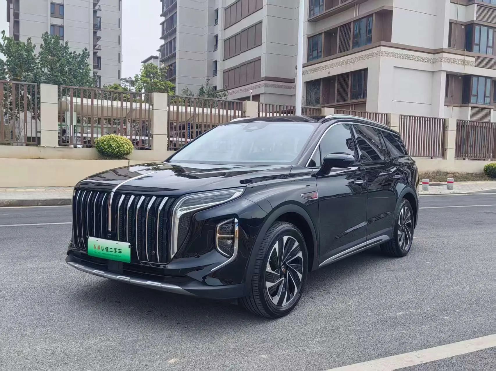 Hongqi HS7 PHEV