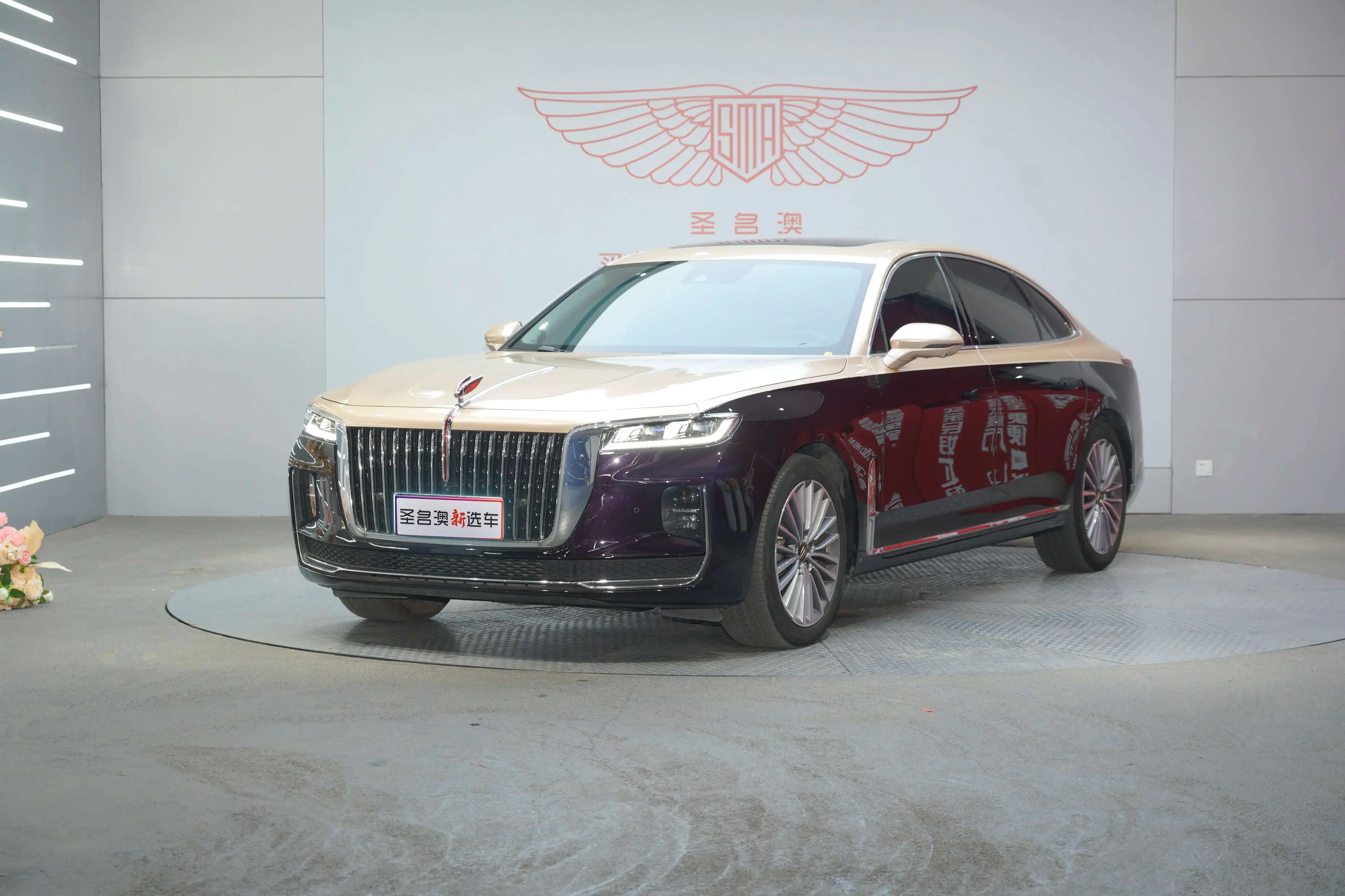 Hongqi H9  из Китая