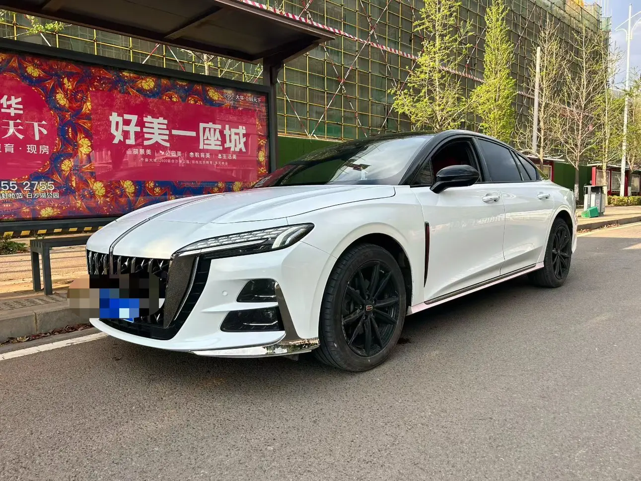 Hongqi H6