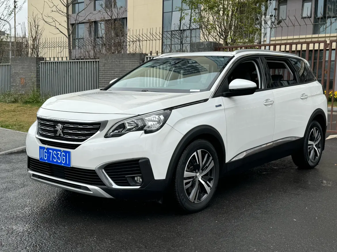 Peugeot 5008