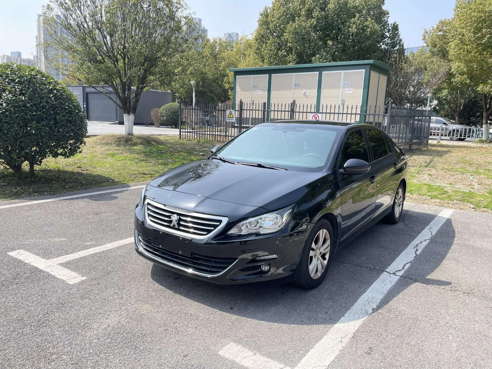 Peugeot 408
