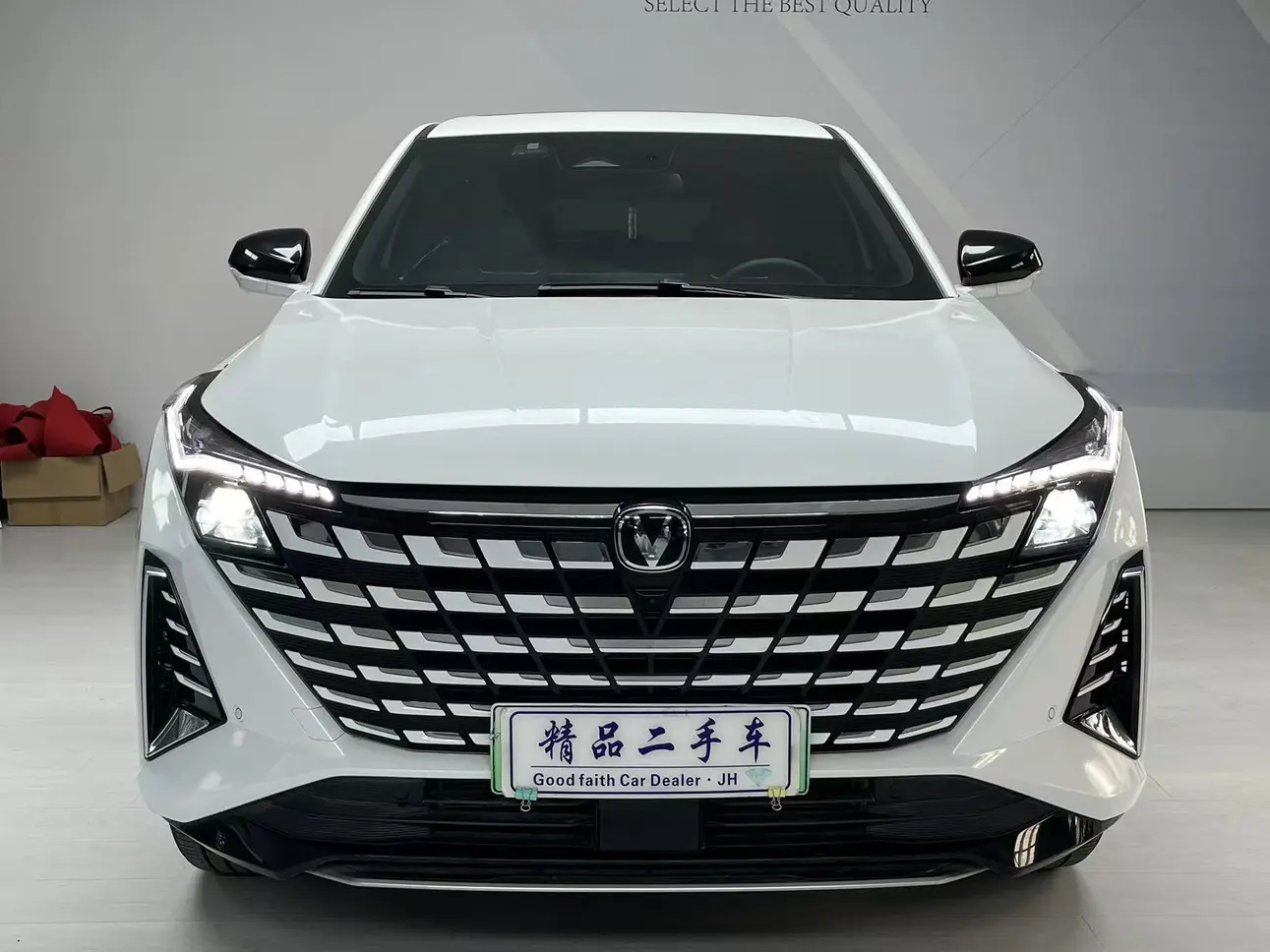 Changan UNI-Z PHEV  из Китая