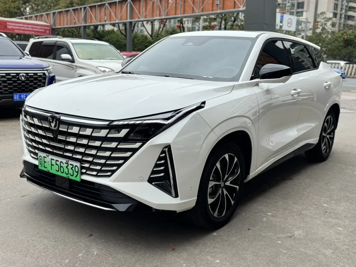 Changan UNI-Z PHEV  из Китая