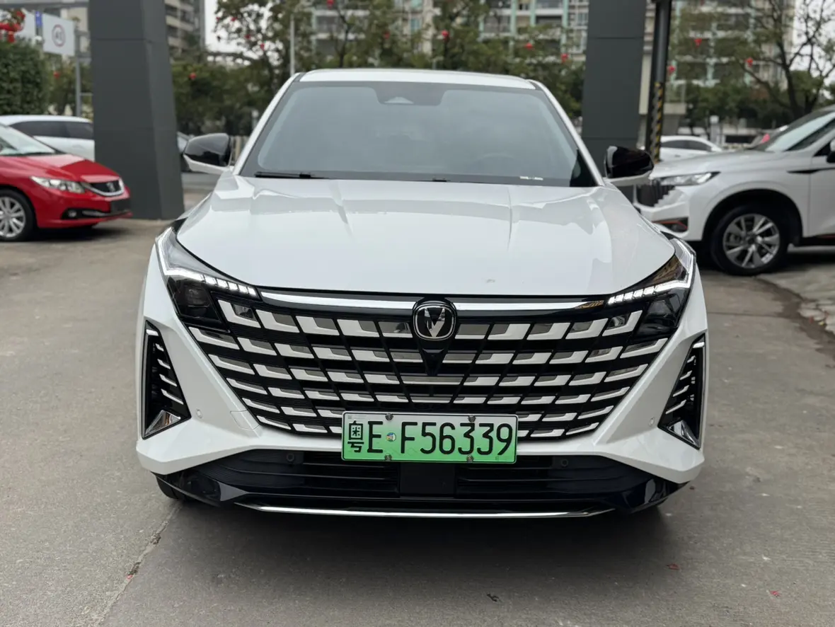 Changan UNI-Z PHEV  из Китая