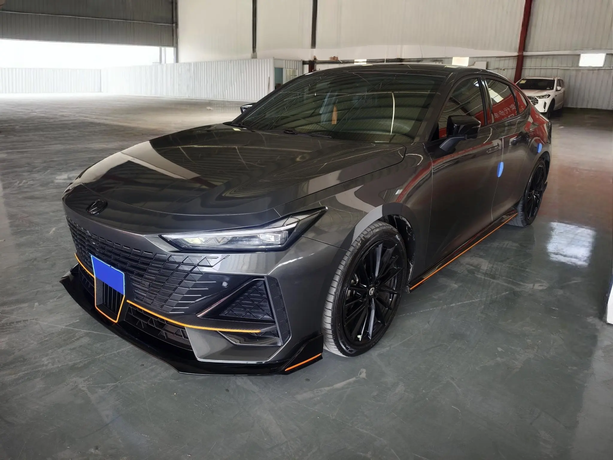 Changan UNI-V  из Китая