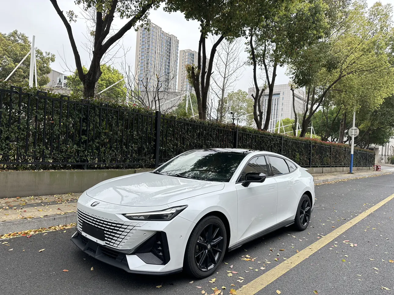 Changan UNI-V  из Китая