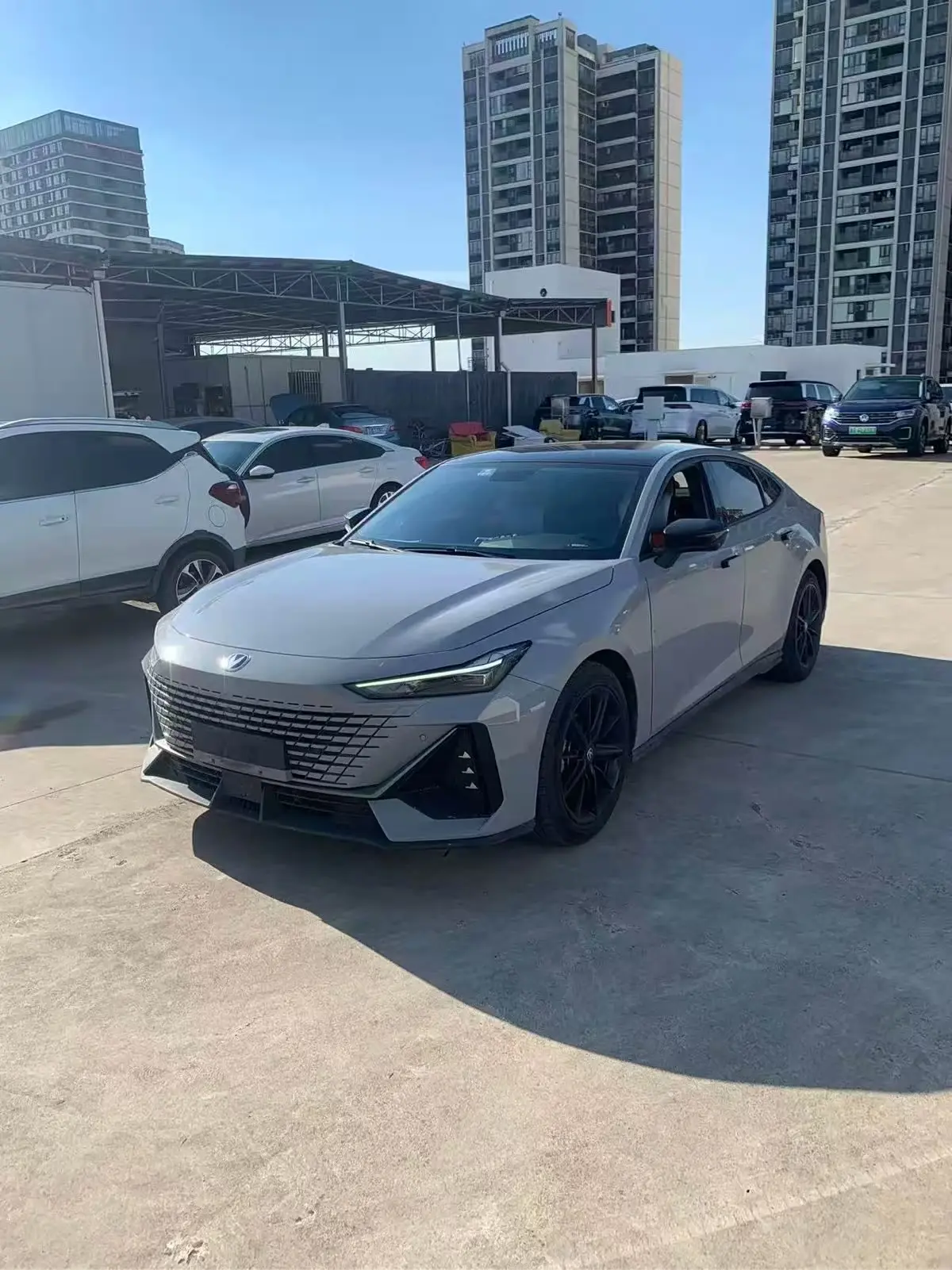 Changan UNI-V  из Китая