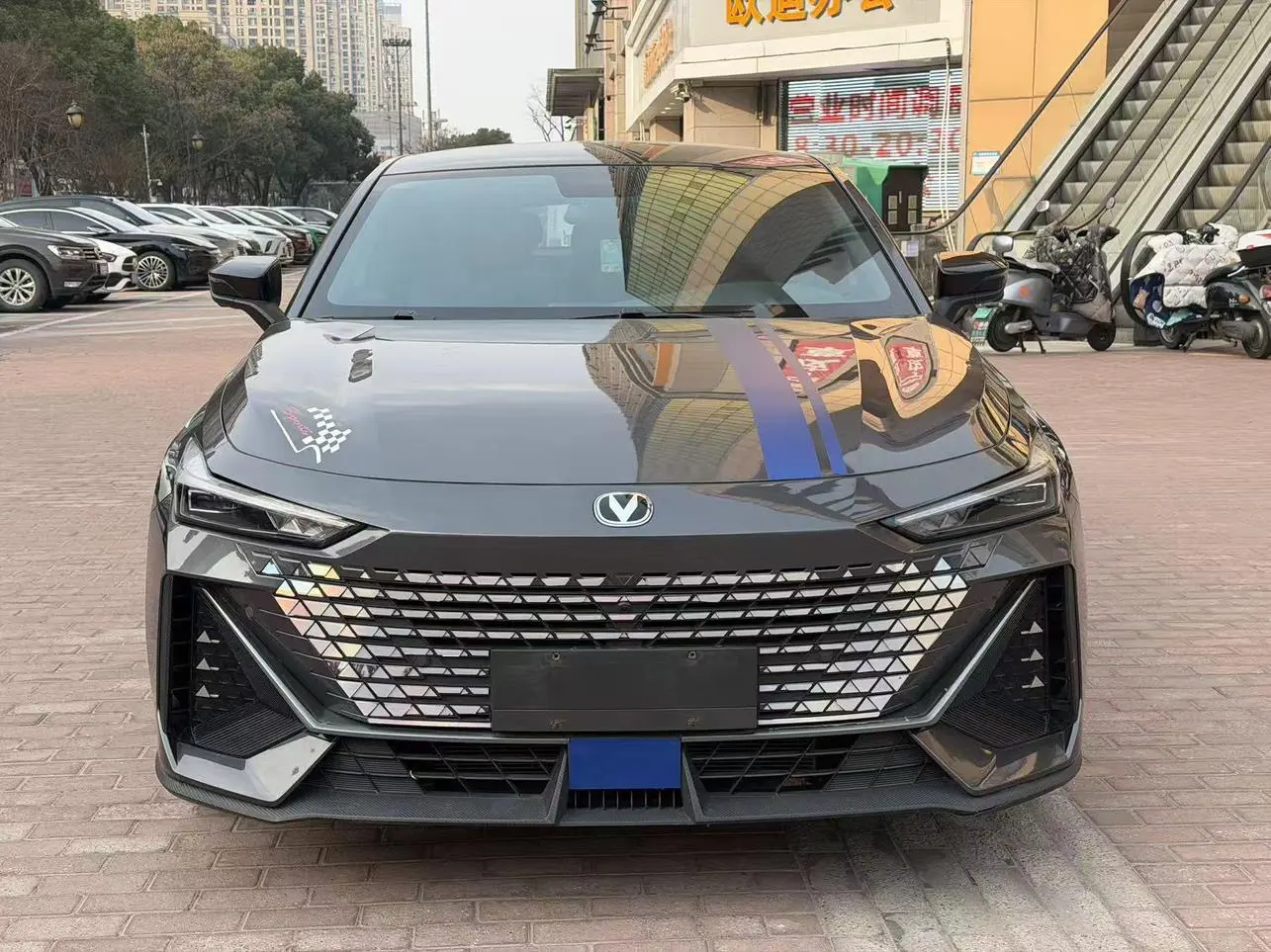 Changan UNI-V  из Китая