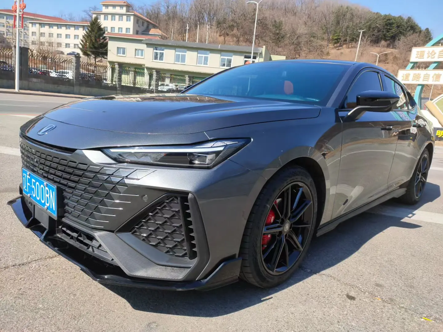 Changan UNI-V  из Китая