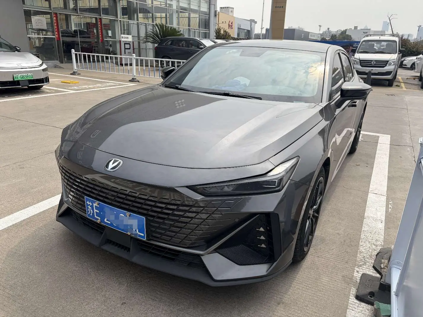 Changan UNI-V  из Китая
