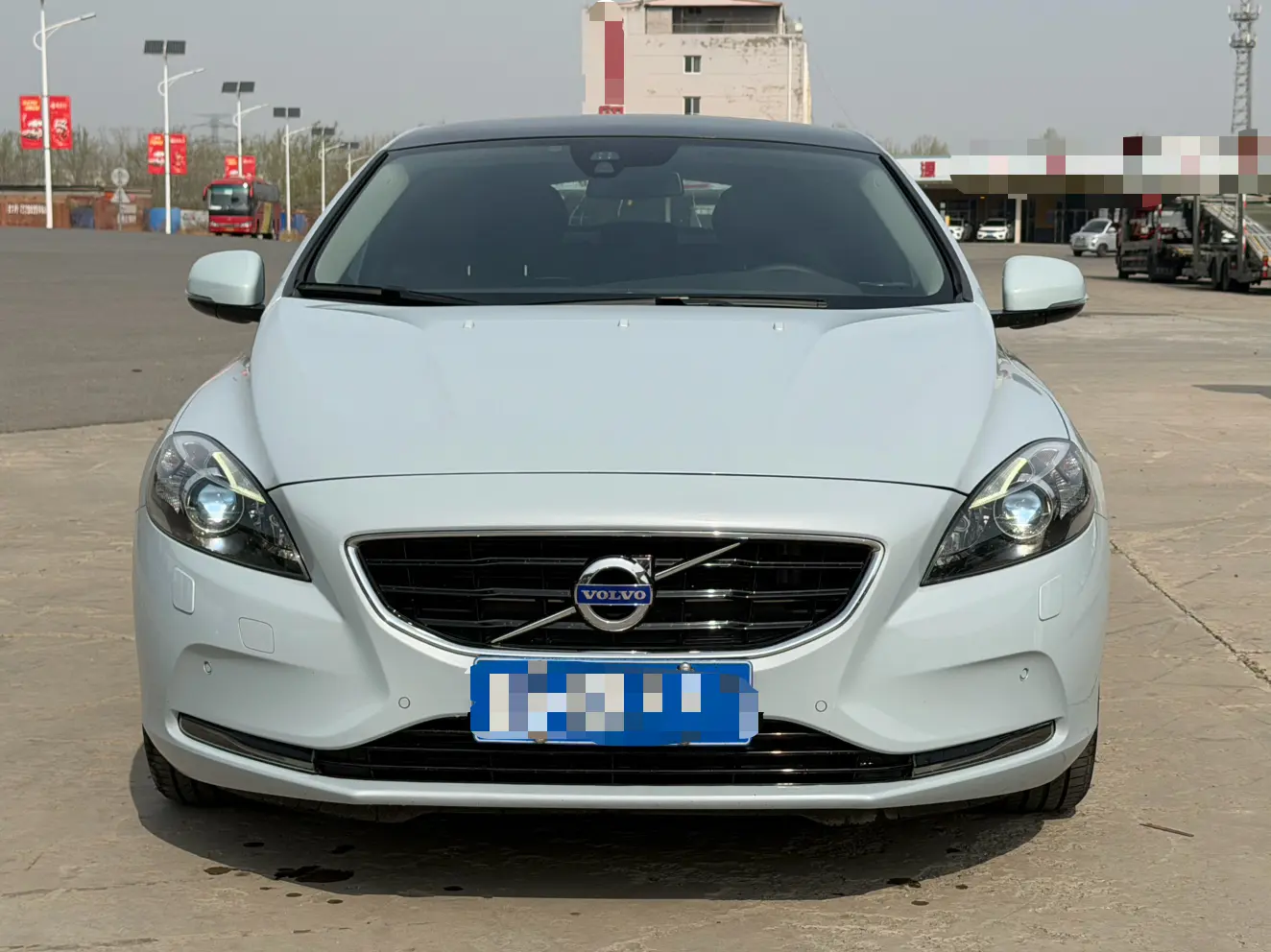 Volvo V40  из Китая