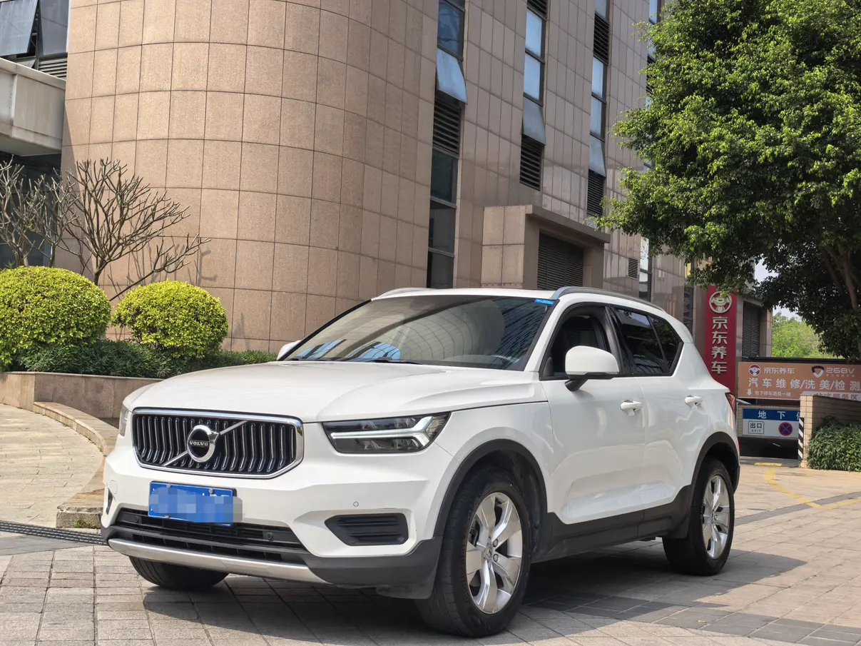 Volvo XC40  из Китая