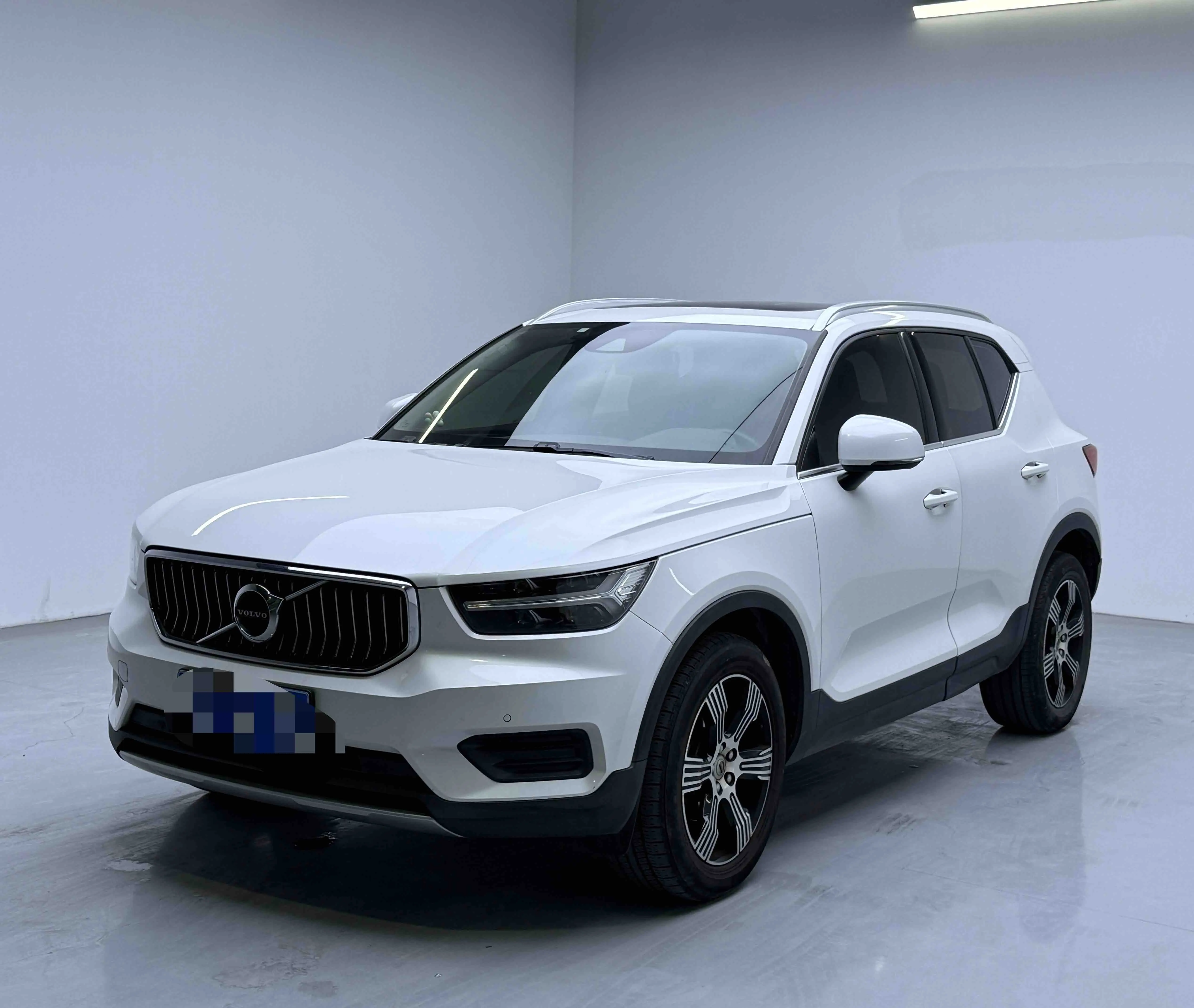 Volvo XC40  из Китая