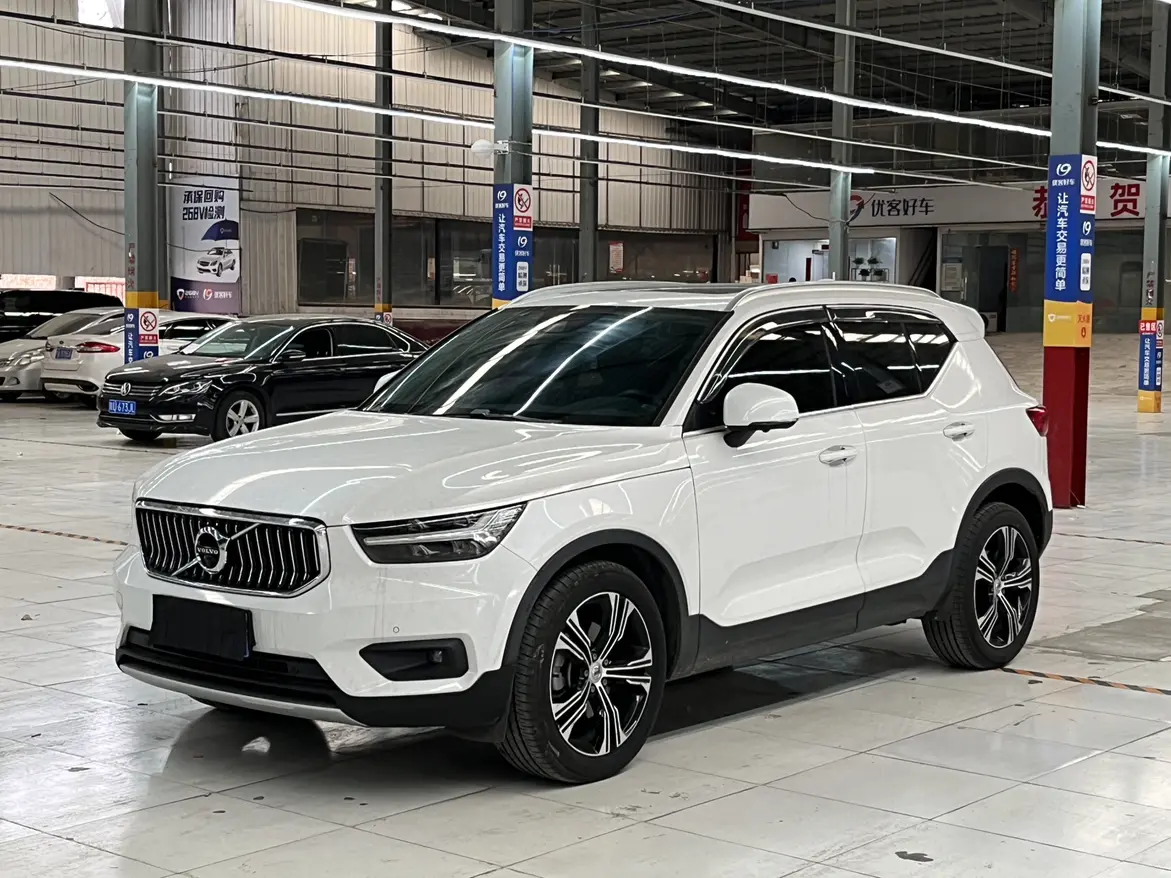 Volvo XC40  из Китая