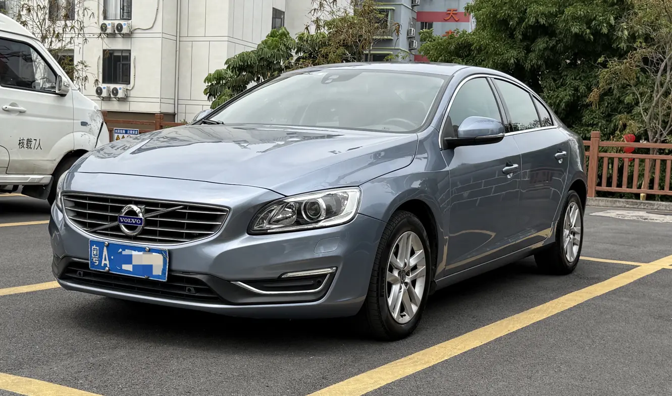 Volvo S60