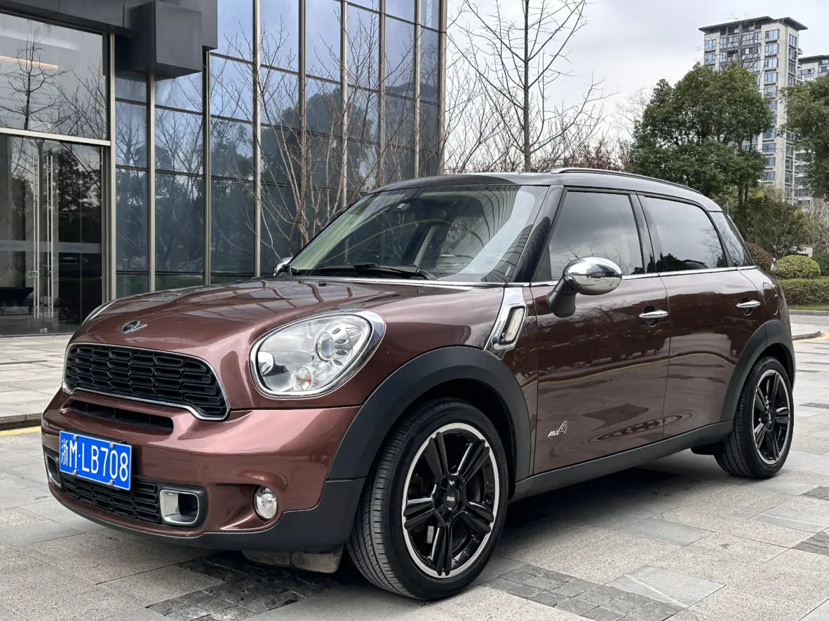 MINI COUNTRYMAN