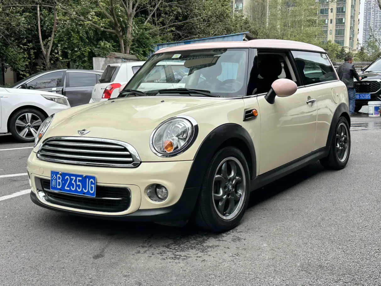 MINI CLUBMAN  из Китая