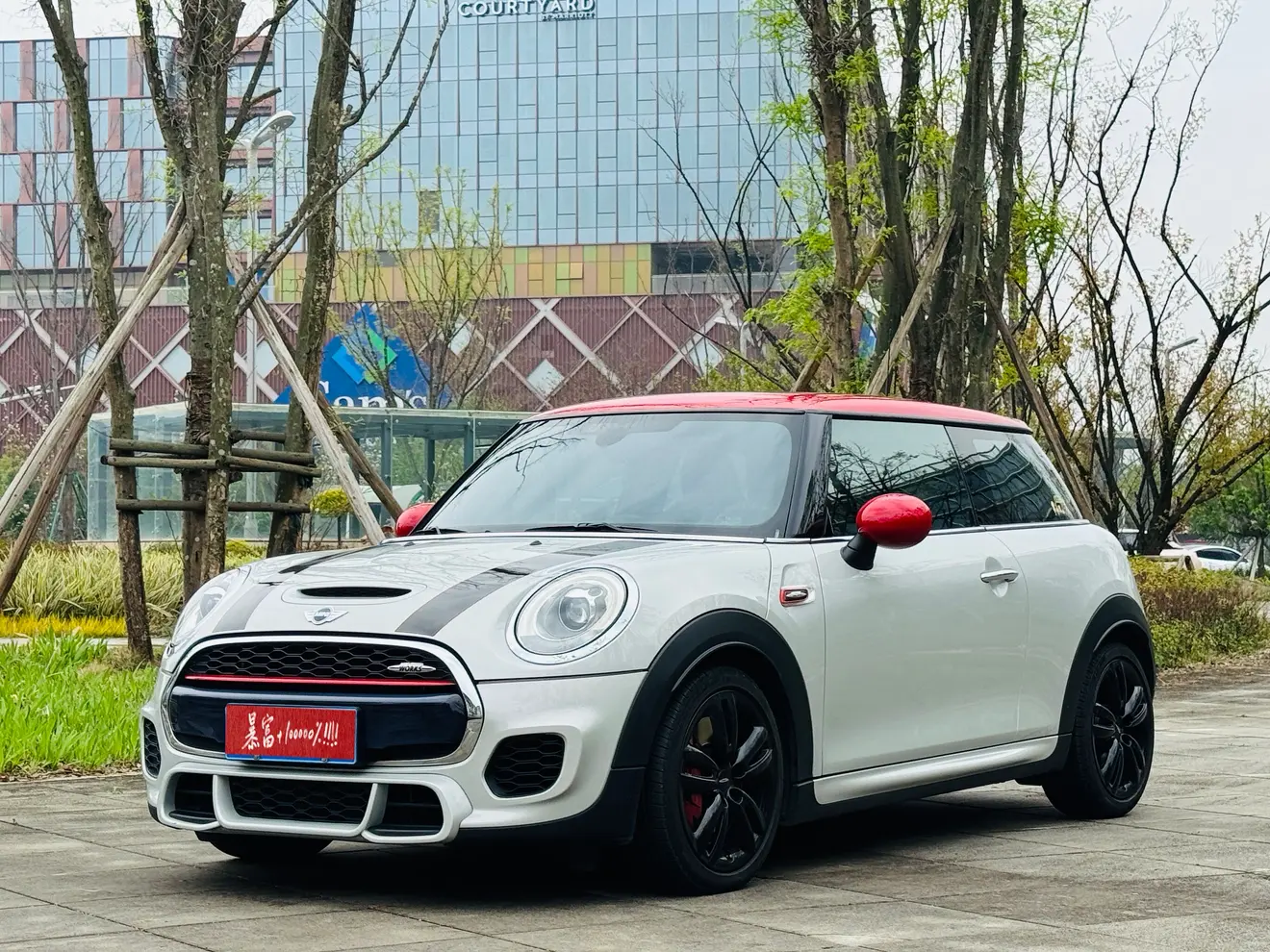MINI JCW