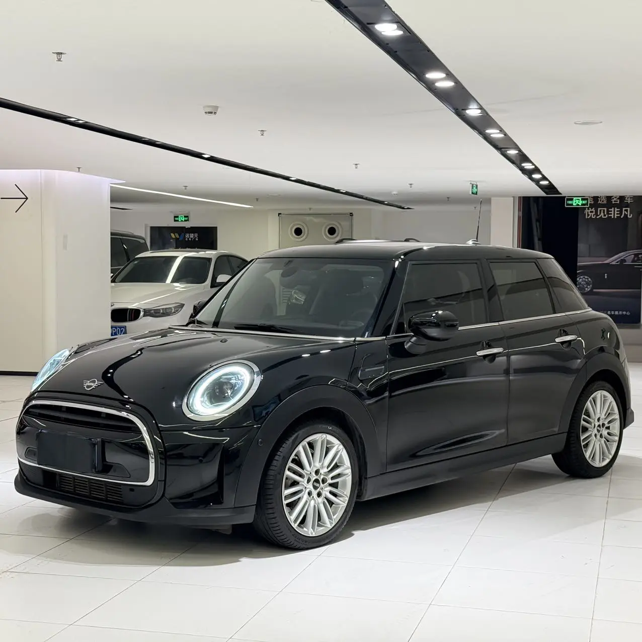 MINI MINI