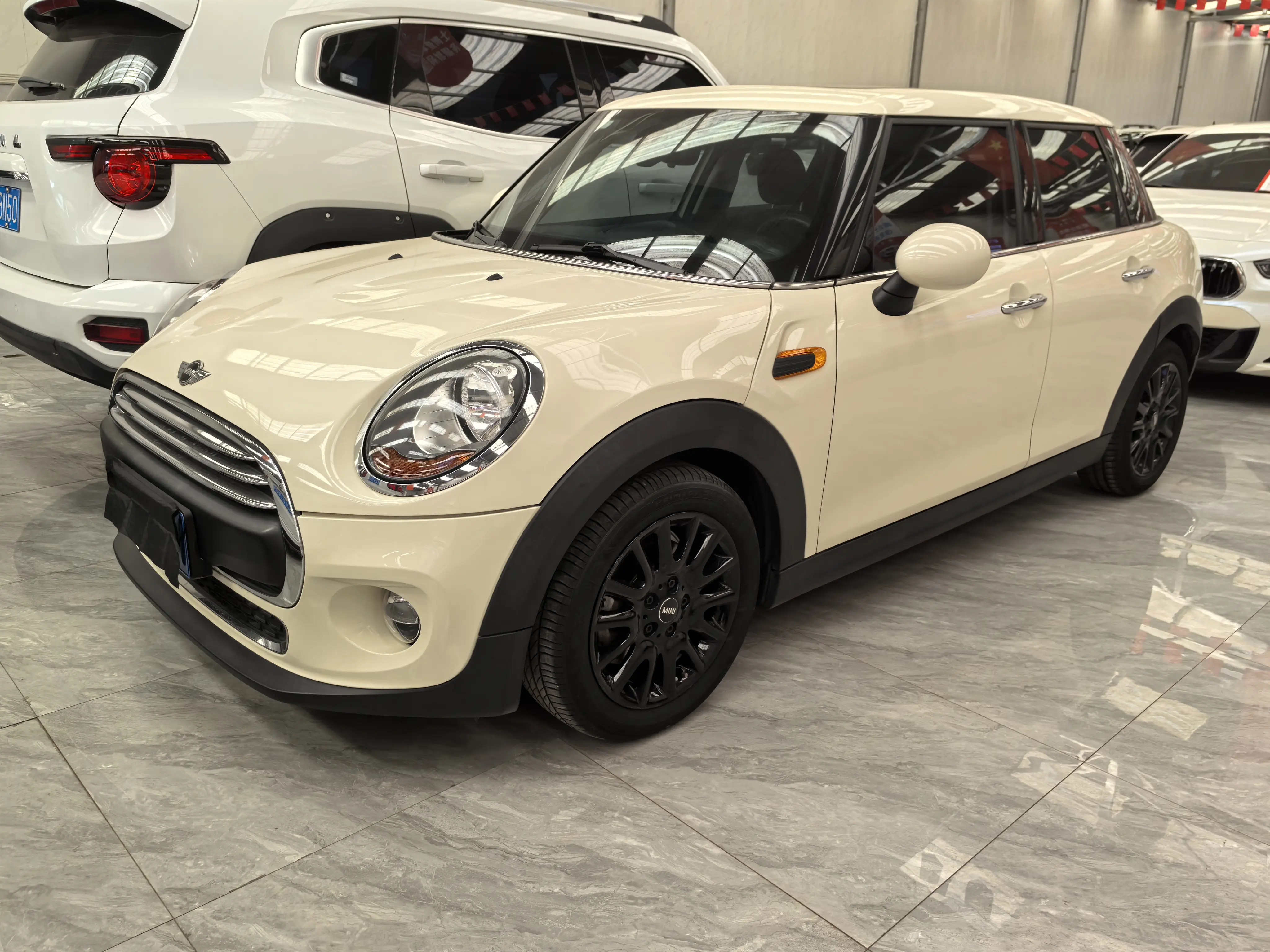 MINI MINI