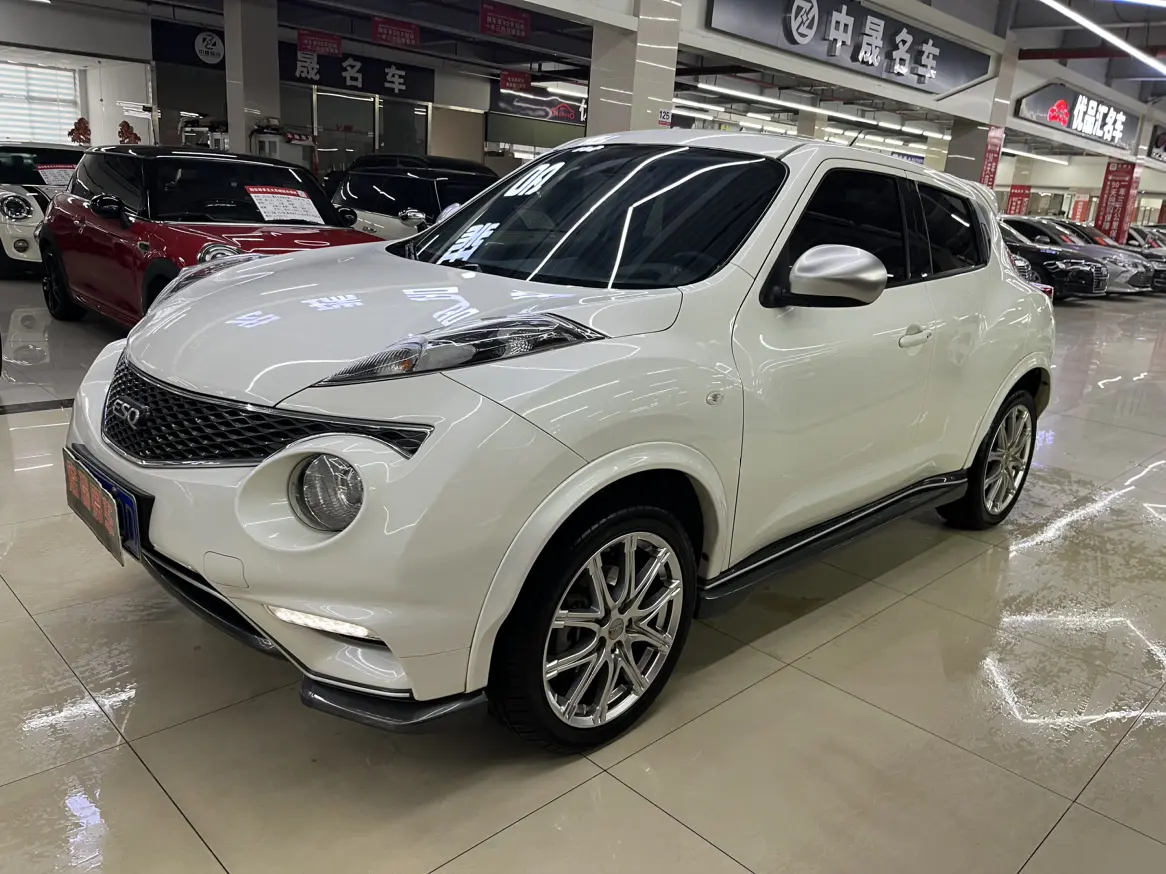 Infiniti ESQ