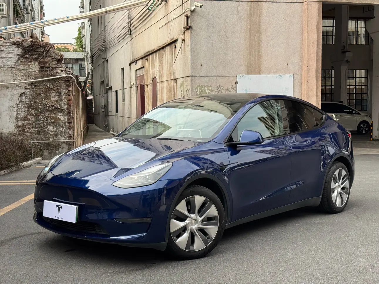 Tesla Model Y  из Китая