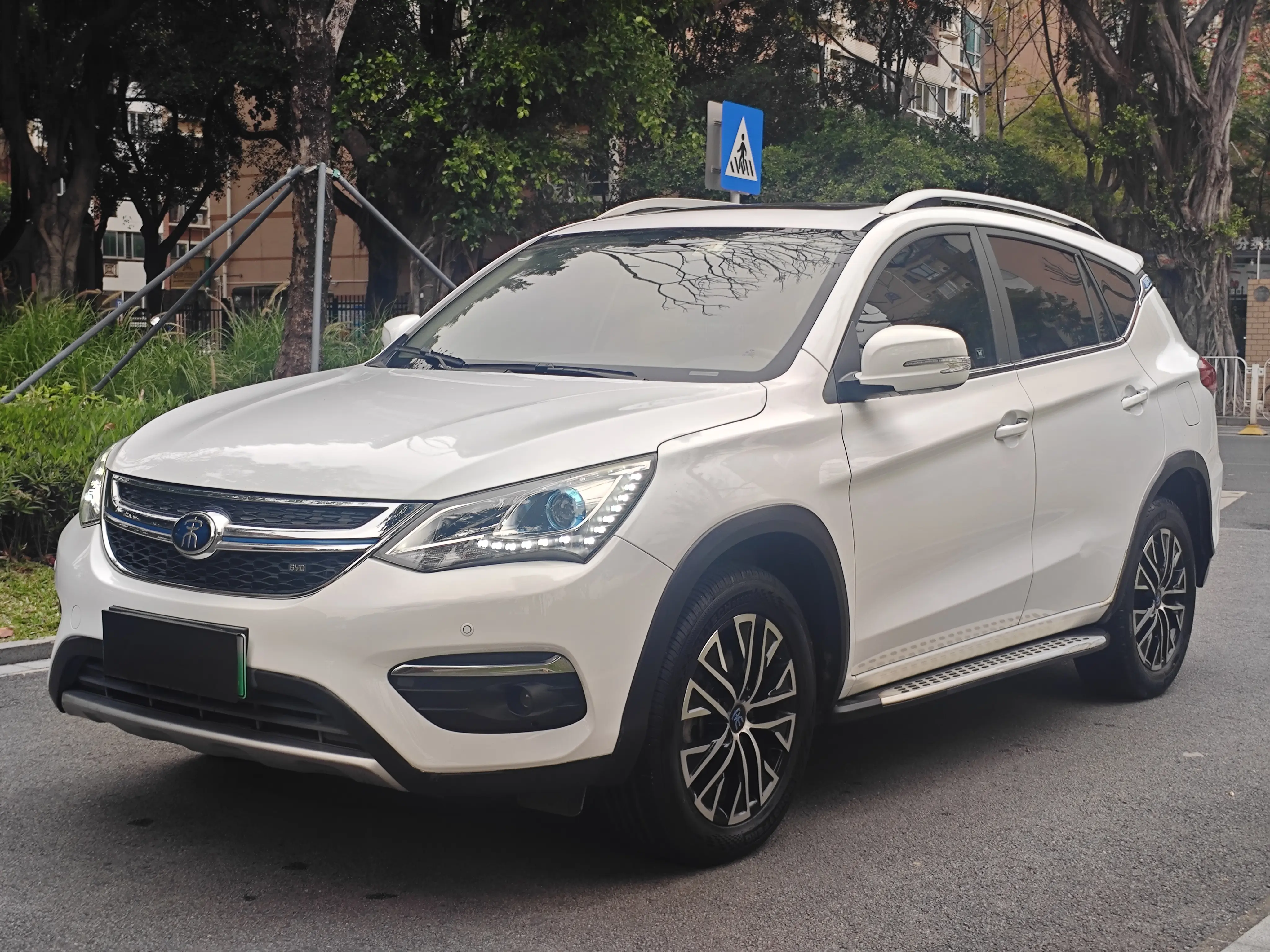 BYD Song DM