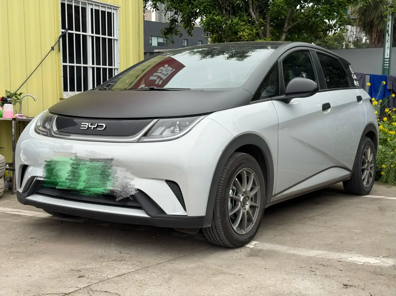 BYD Dolphin  из Китая