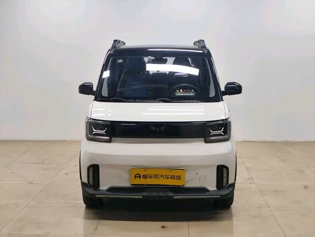 Wuling Hongguang MINIEV  из Китая