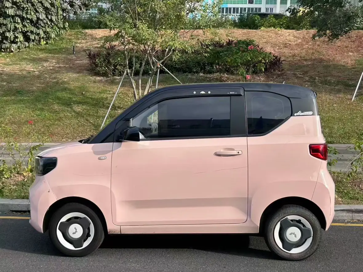 Wuling Hongguang MINIEV  из Китая