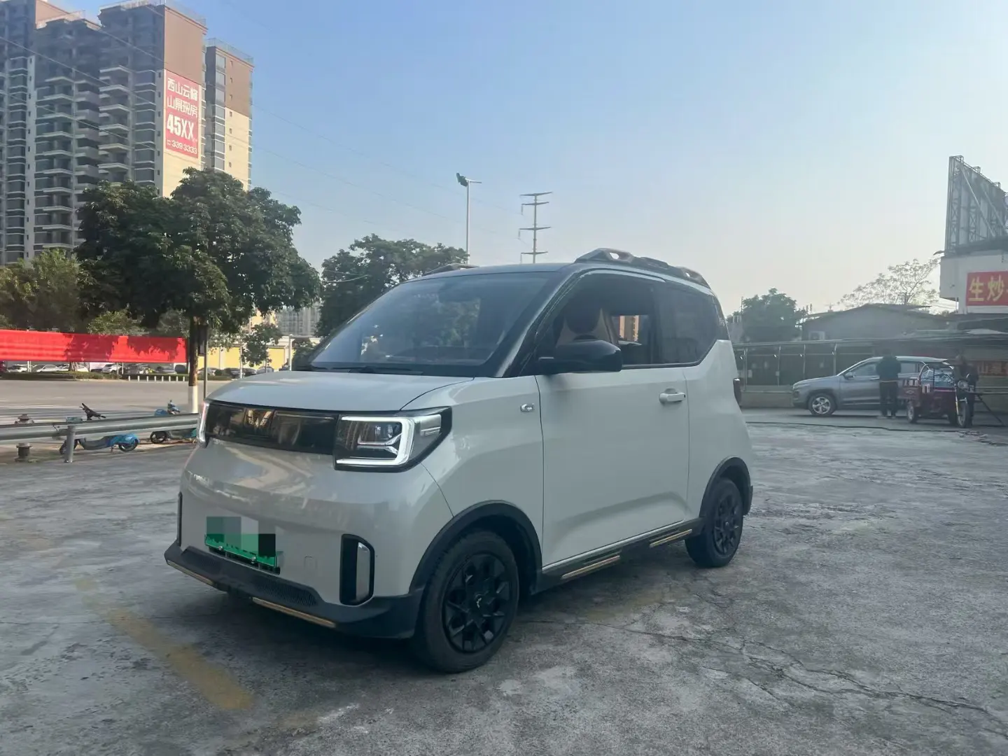 Wuling Hongguang MINIEV  из Китая