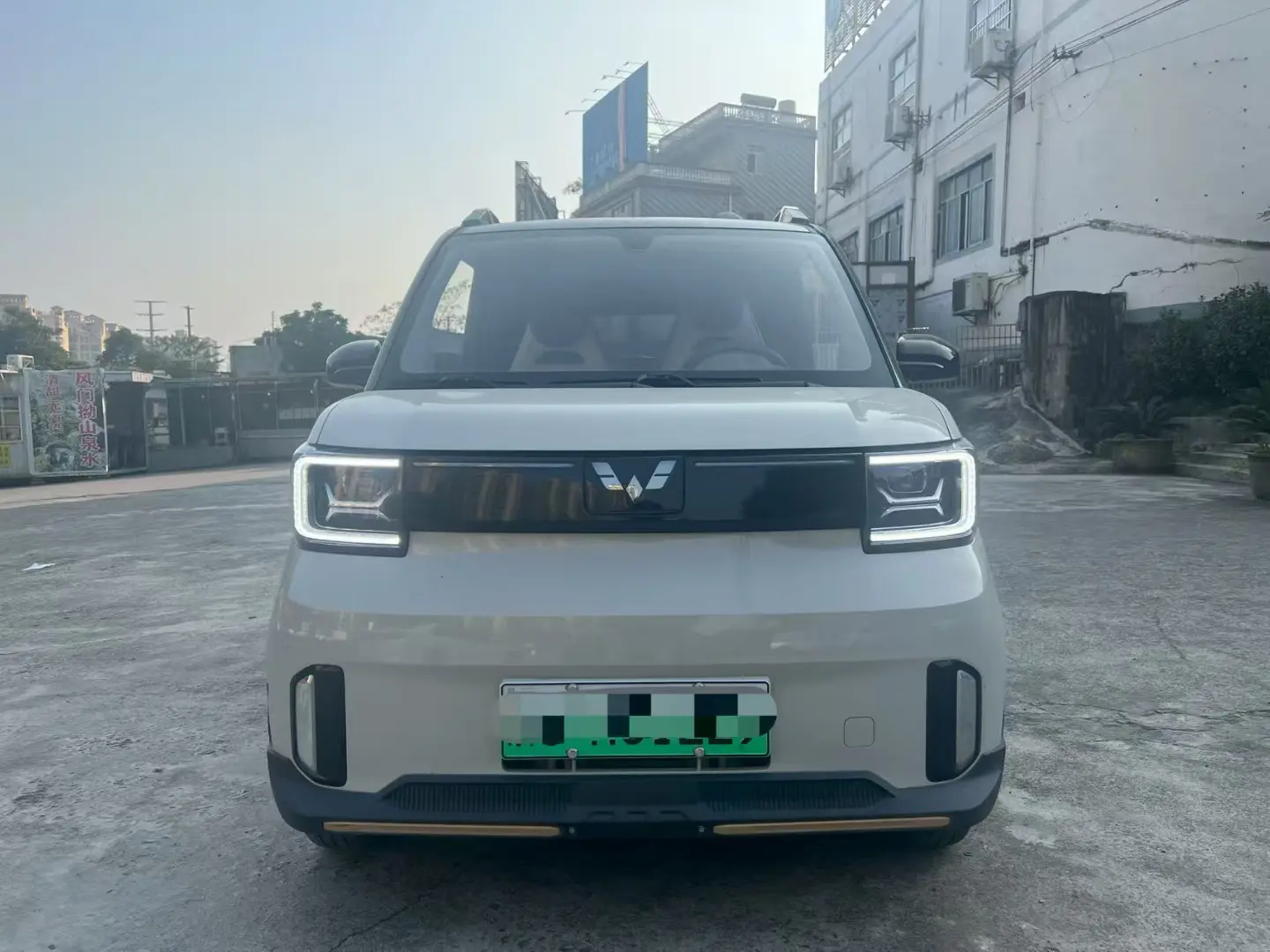 Wuling Hongguang MINIEV  из Китая