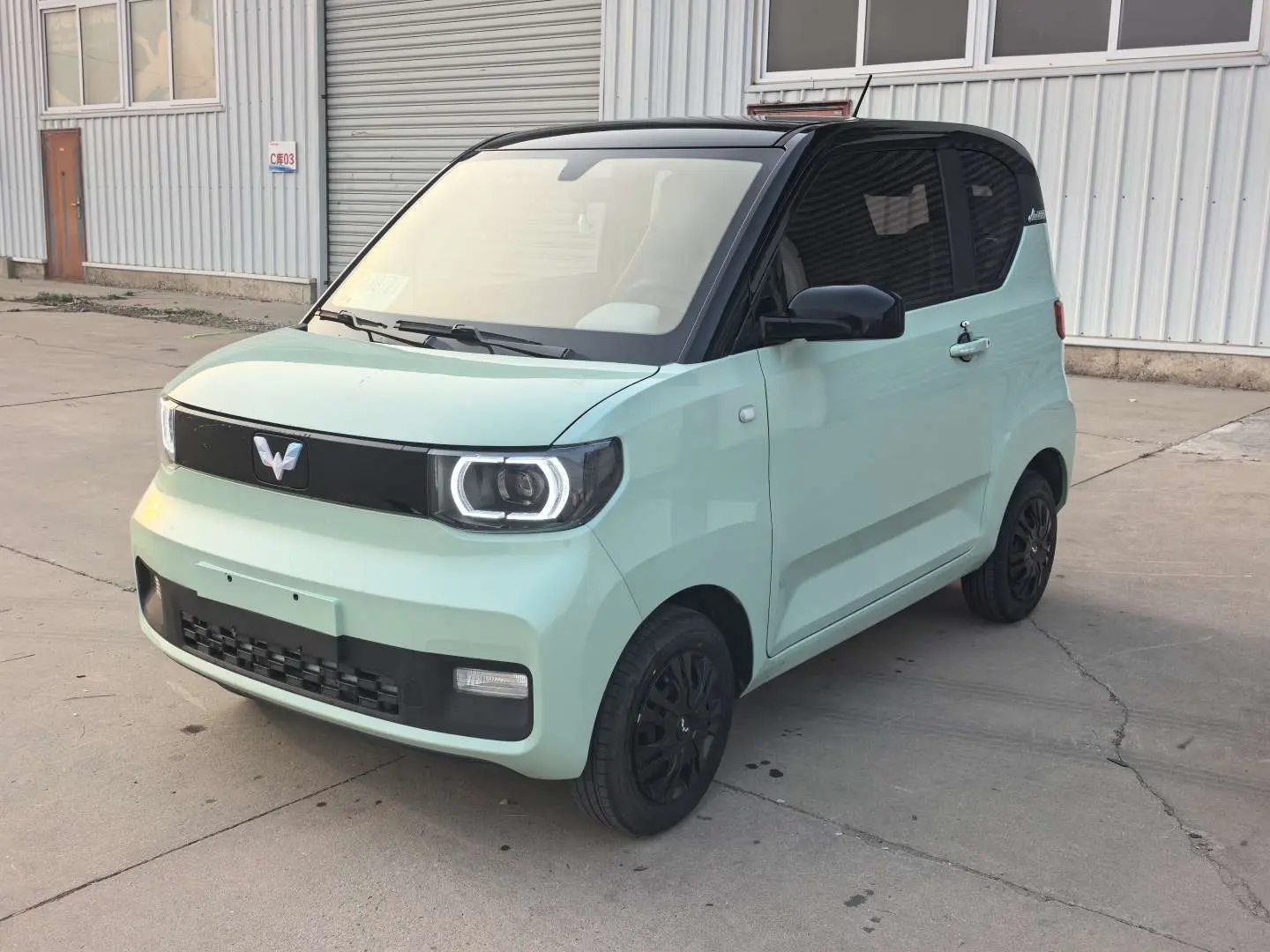 Wuling Hongguang MINIEV  из Китая