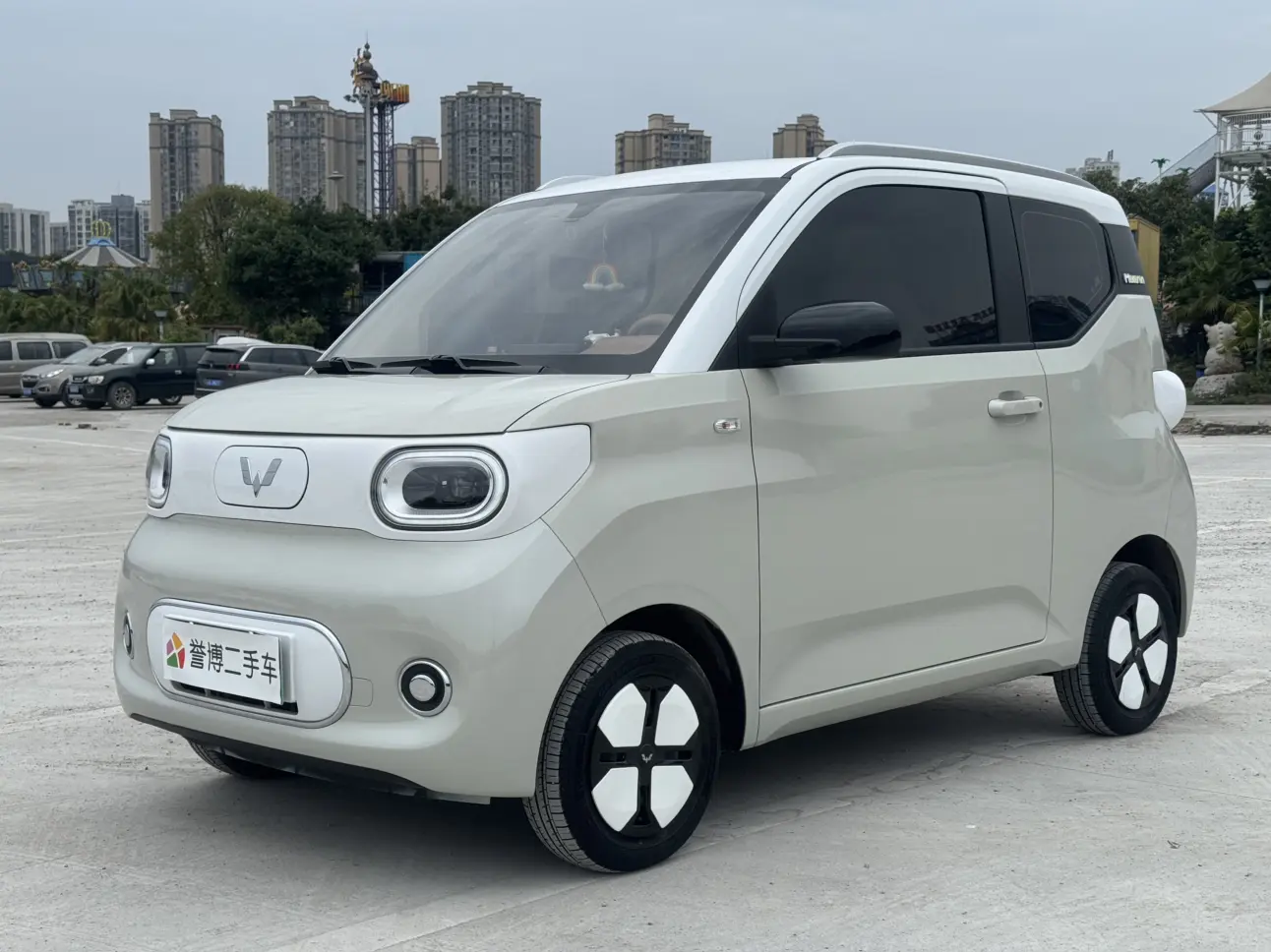 Wuling Hongguang MINIEV  из Китая